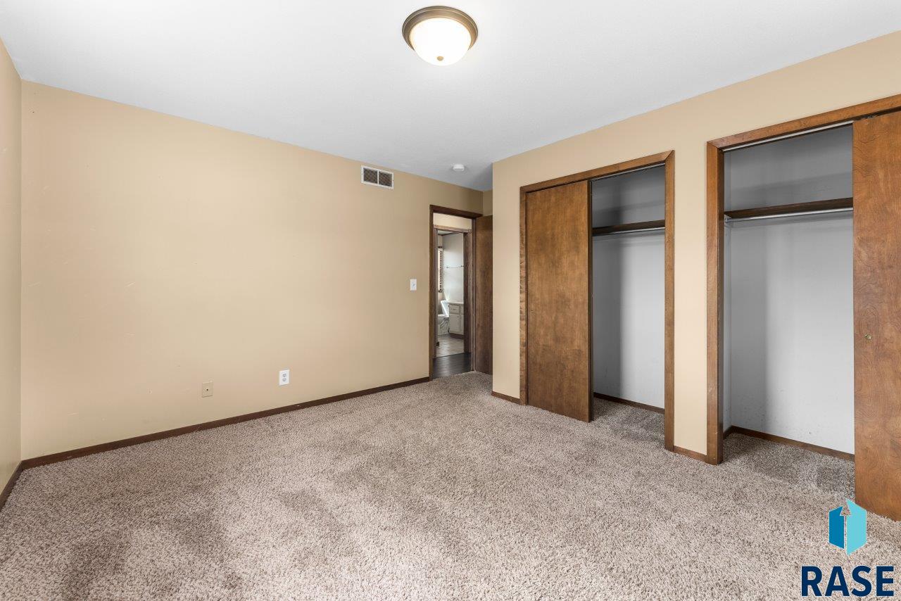 409 S 8th Ave Avenue, Brandon, South Dakota image 18
