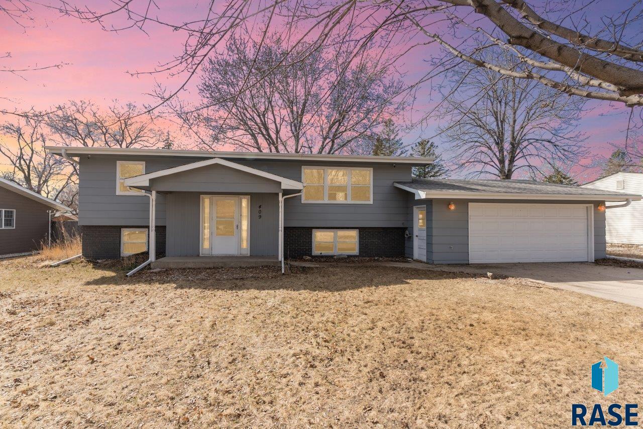 409 S 8th Ave Avenue, Brandon, South Dakota image 1