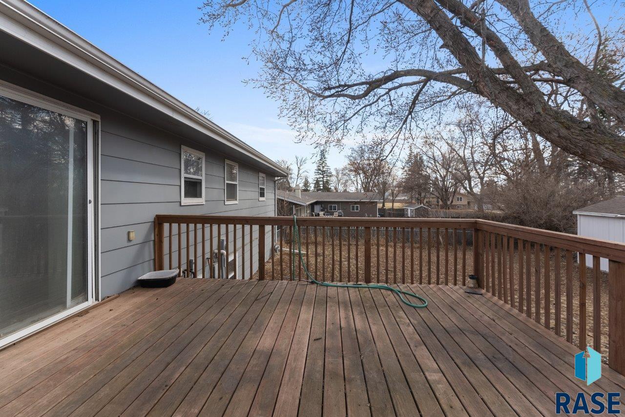 409 S 8th Ave Avenue, Brandon, South Dakota image 37
