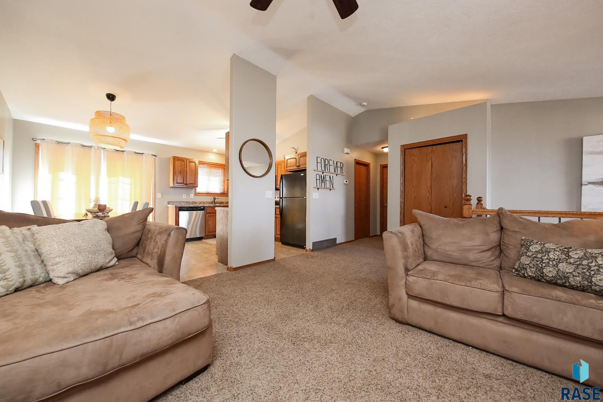 716 S 6th Ave Avenue, Brandon, South Dakota image 6