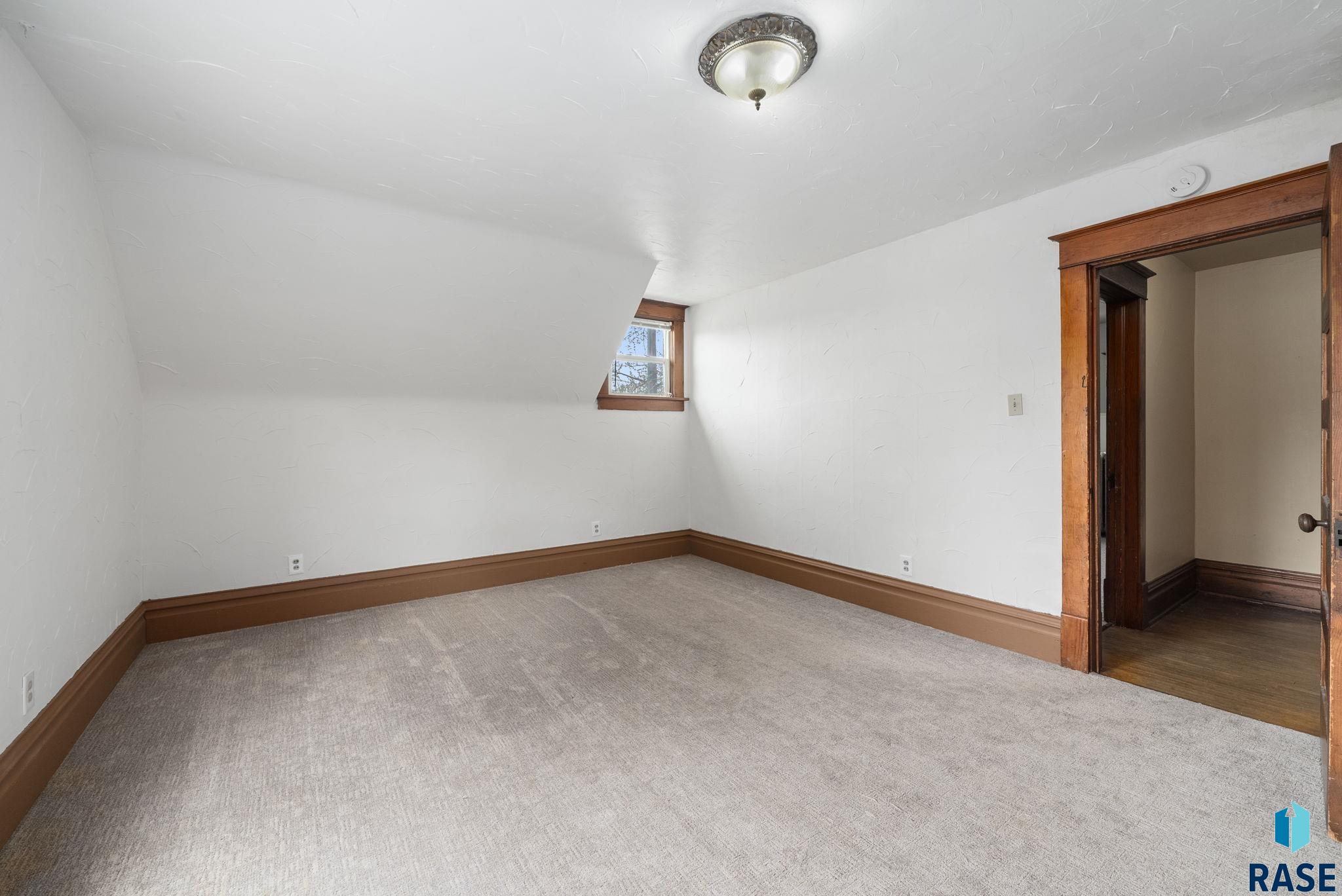 1420 W 10th St Street, Sioux Falls, New Jersey image 21