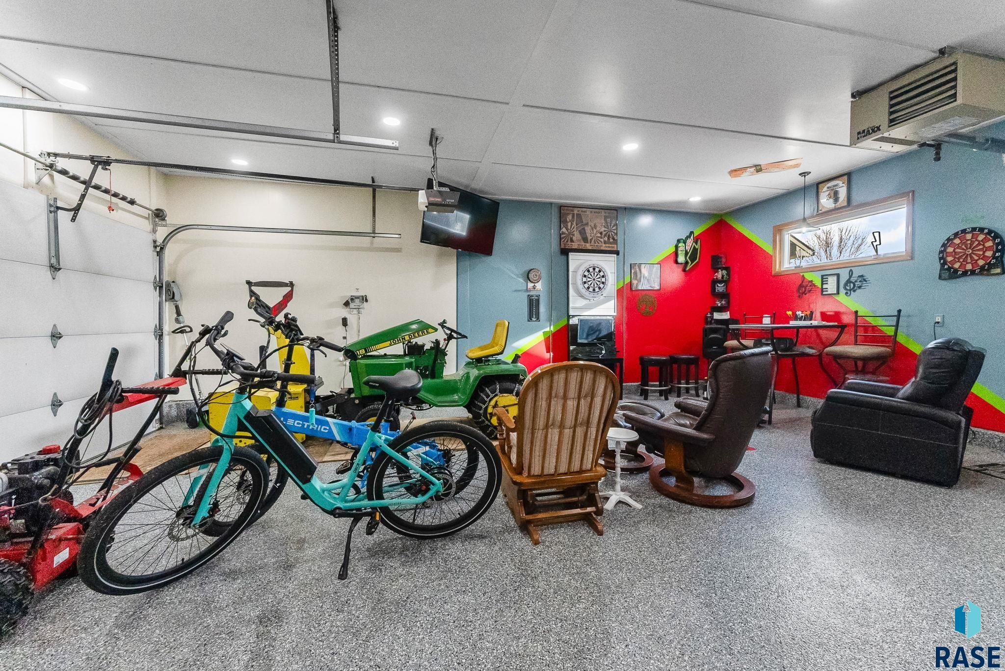 Sioux Falls, South Dakota 57107, United States, 4 Bedrooms Bedrooms, ,2 BathroomsBathrooms,Residential,Active,88942