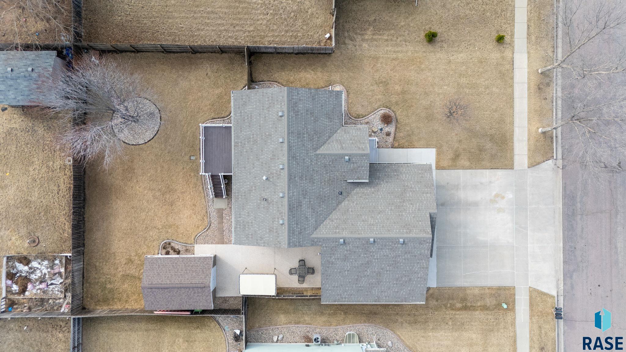 Sioux Falls, South Dakota 57107, United States, 4 Bedrooms Bedrooms, ,2 BathroomsBathrooms,Residential,Active,88942