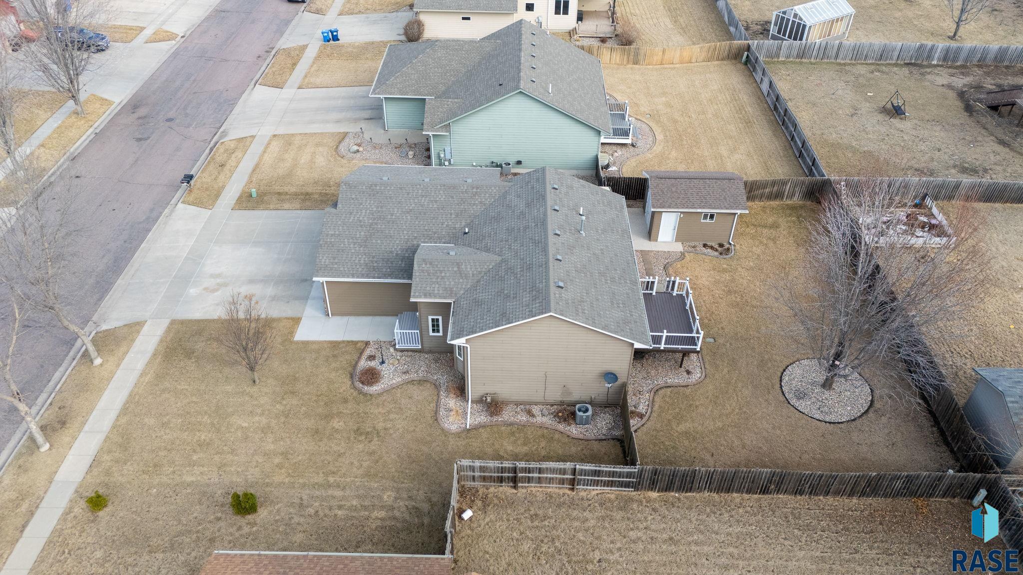 Sioux Falls, South Dakota 57107, United States, 4 Bedrooms Bedrooms, ,2 BathroomsBathrooms,Residential,Active,88942