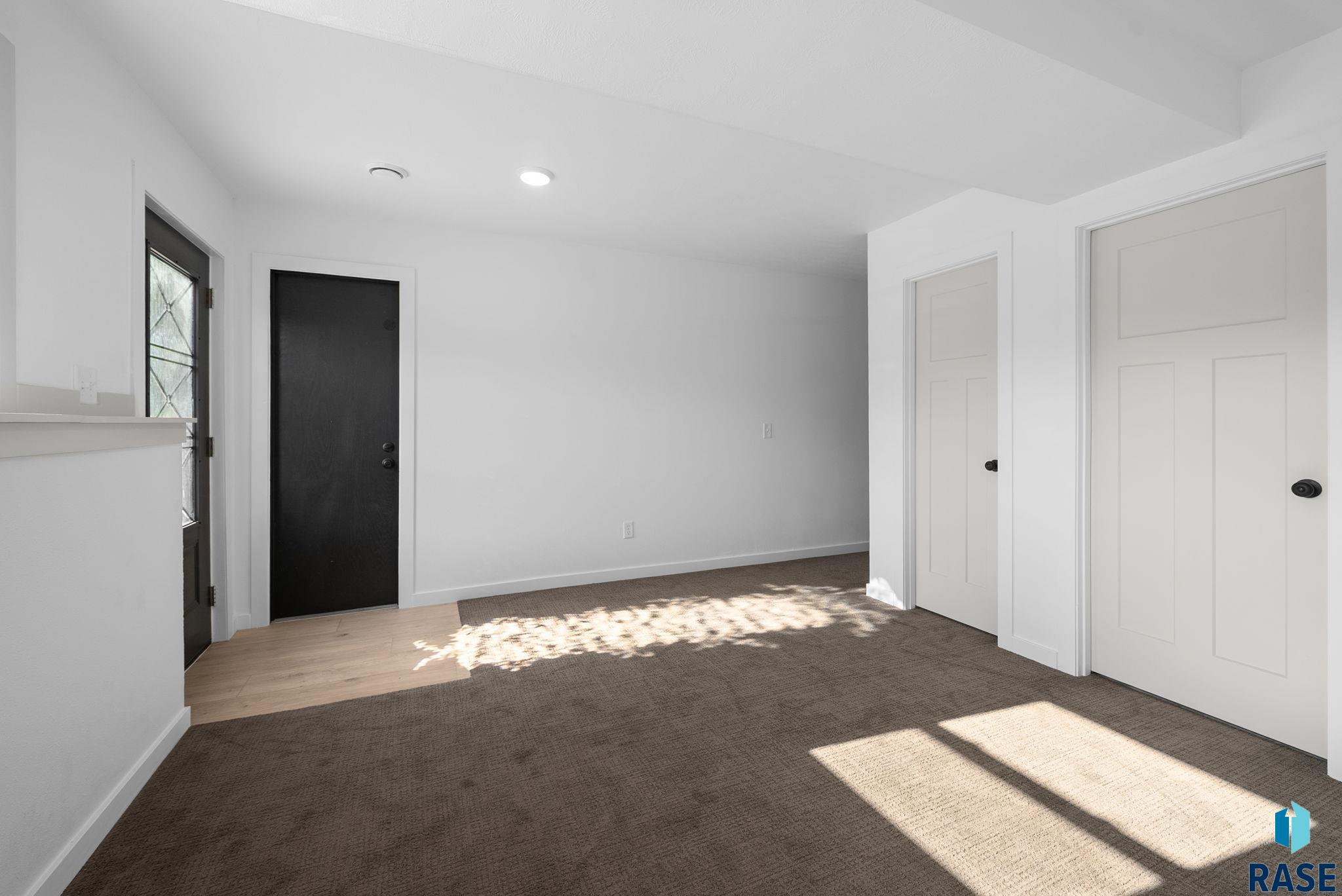 Sioux Falls, South Dakota 57104, United States, 3 Bedrooms Bedrooms, ,1 BathroomBathrooms,Residential,Contingent,124762