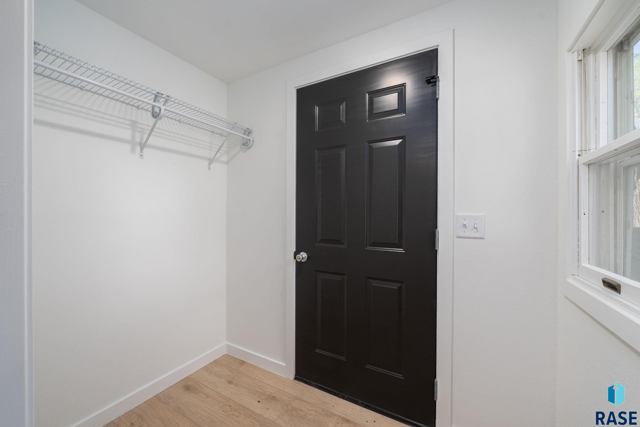 Sioux Falls, South Dakota 57104, United States, 3 Bedrooms Bedrooms, ,1 BathroomBathrooms,Residential,Contingent,124762