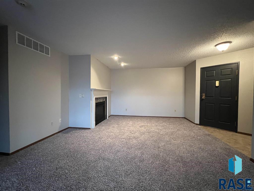 1104 W 57th St Street #306, Sioux Falls, New Jersey image 10