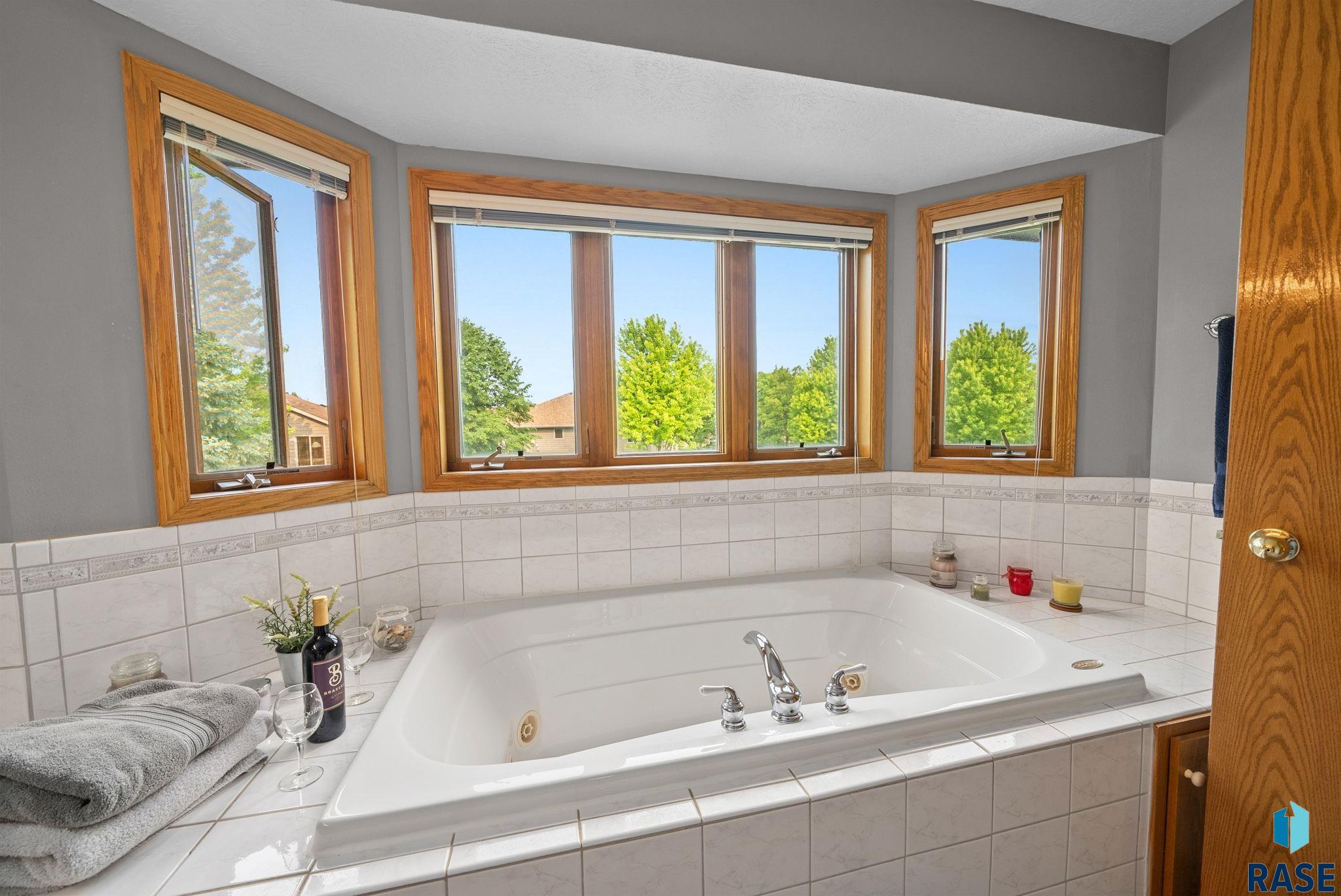 3805 S Lisanne Ave Avenue, Sioux Falls, New Jersey image 35