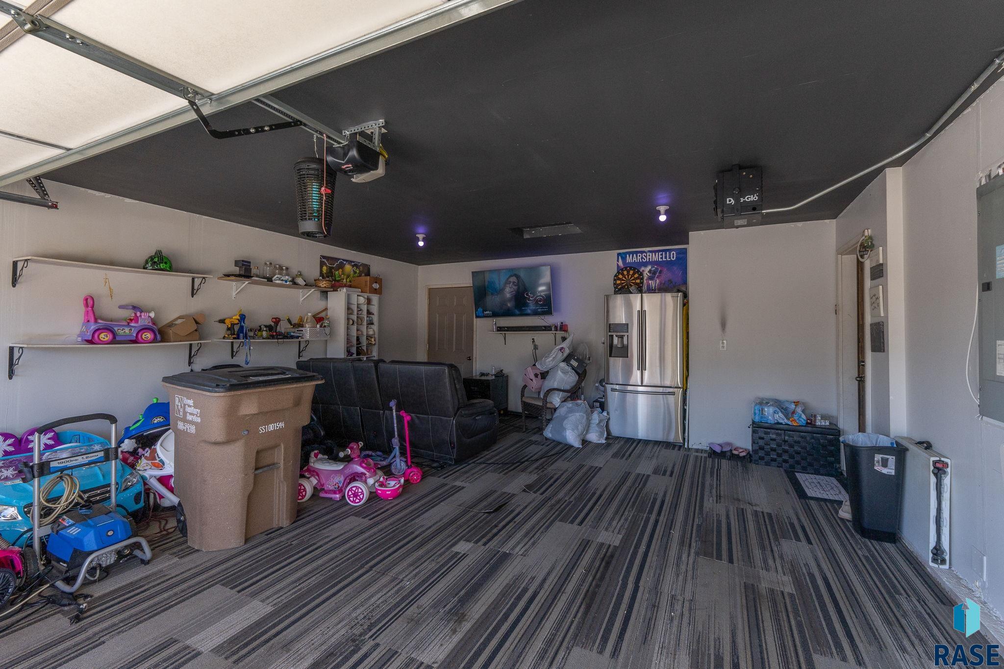 2554 E Meadowside Pl Place, Sioux Falls, New Jersey image 3