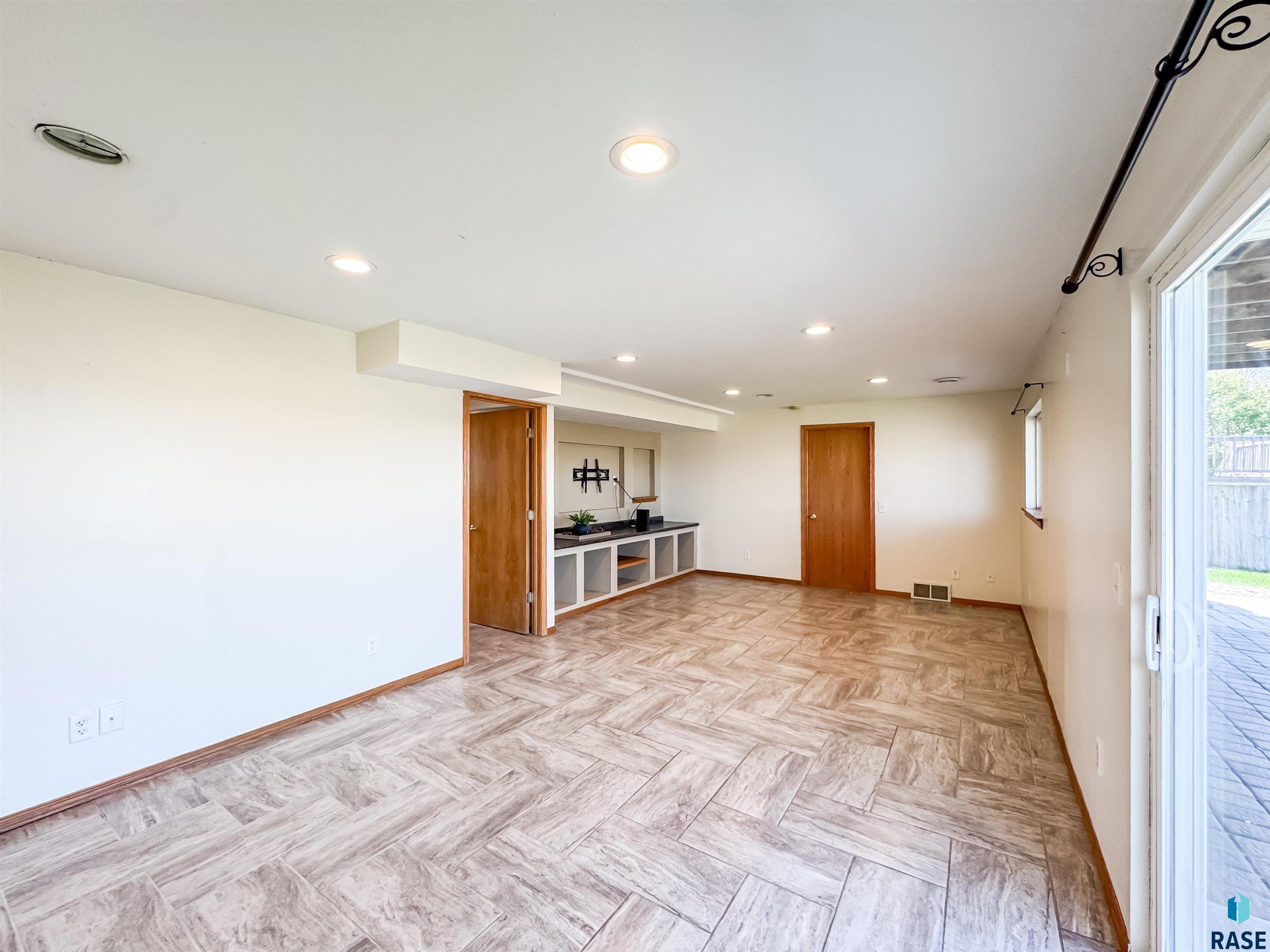 7004 W 50th St Street, Sioux Falls, New Jersey image 20