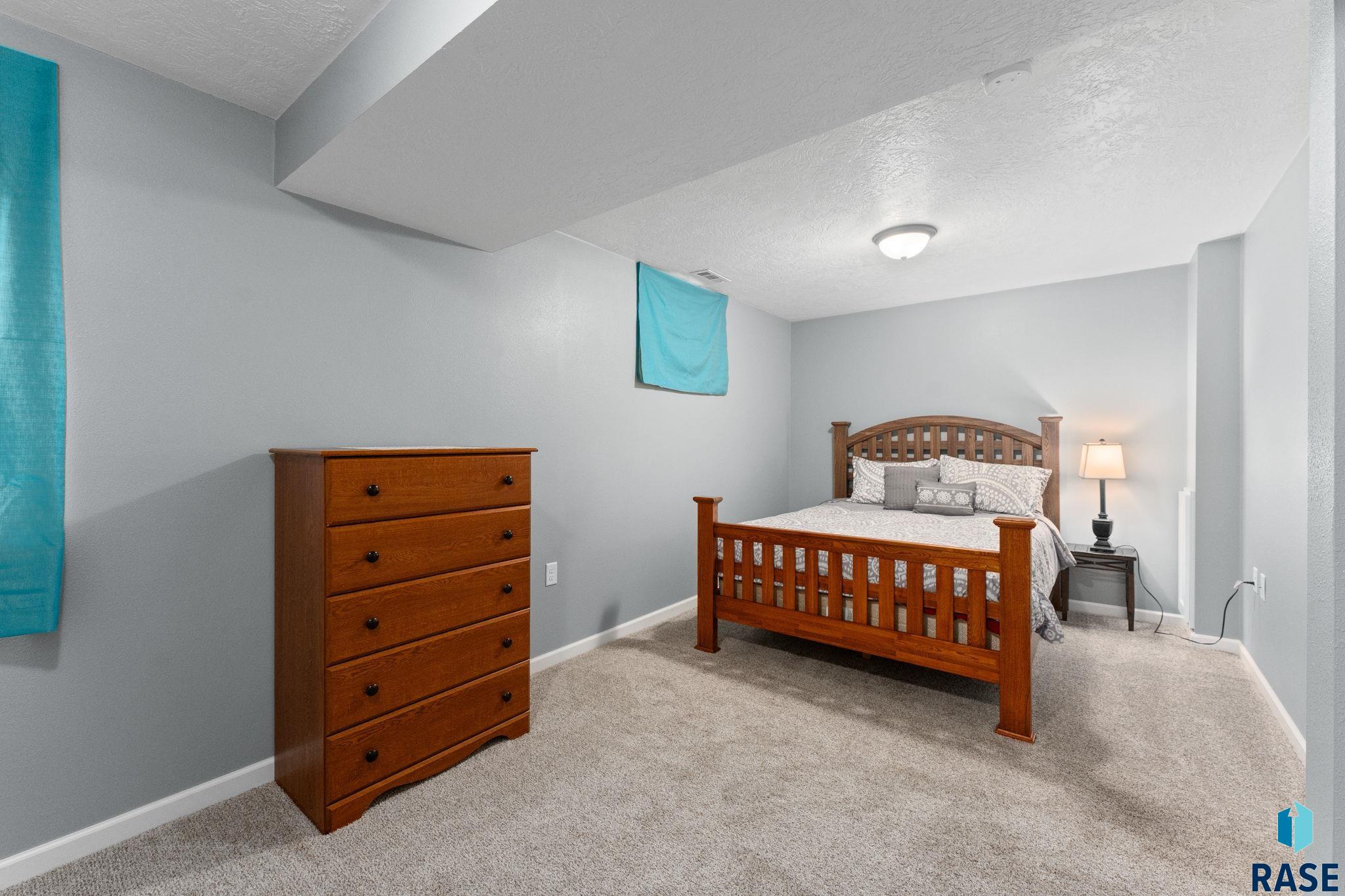 1005 S Cloudas Ave Avenue, Sioux Falls, New Jersey image 26