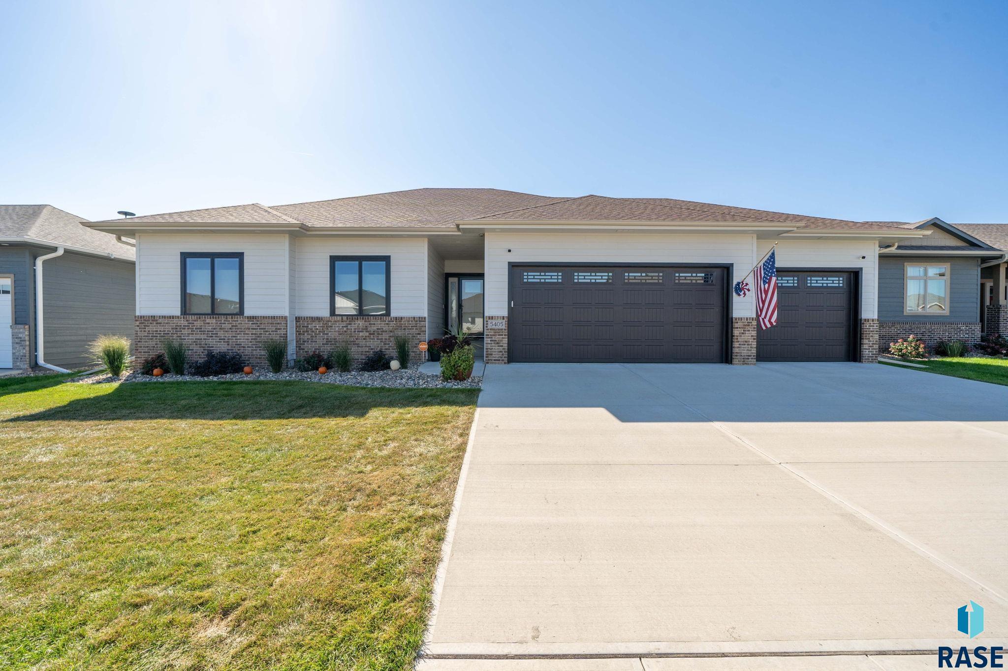 Sioux Falls, South Dakota 57108, United States, 5 Bedrooms Bedrooms, ,3 BathroomsBathrooms,Residential,Active,218779