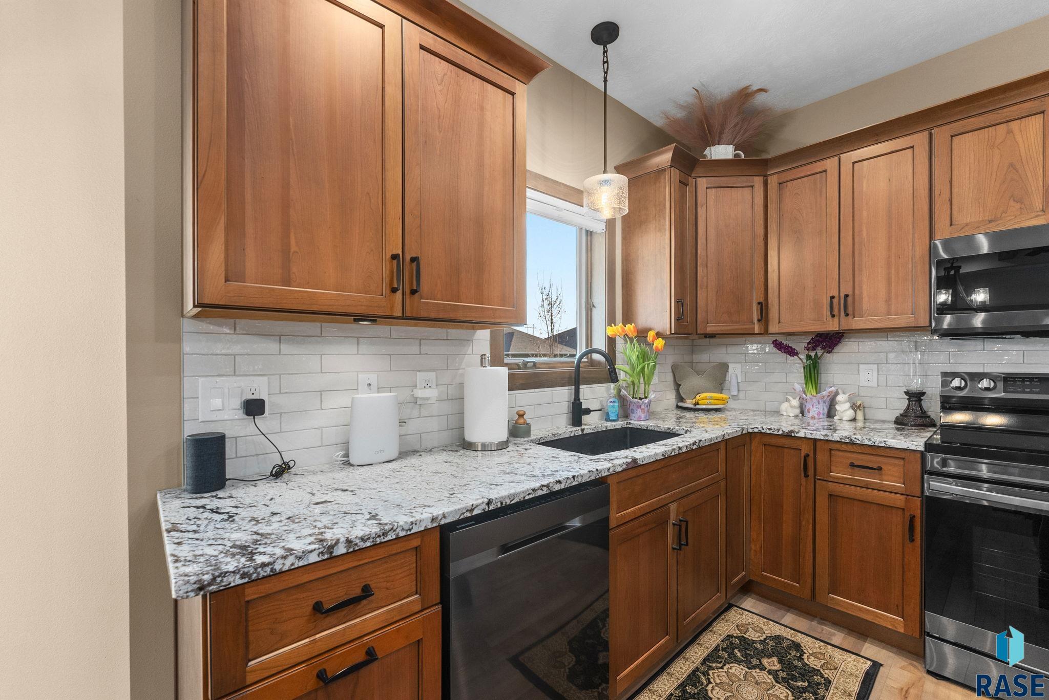 Sioux Falls, South Dakota 57108, United States, 5 Bedrooms Bedrooms, ,3 BathroomsBathrooms,Residential,Active,218779