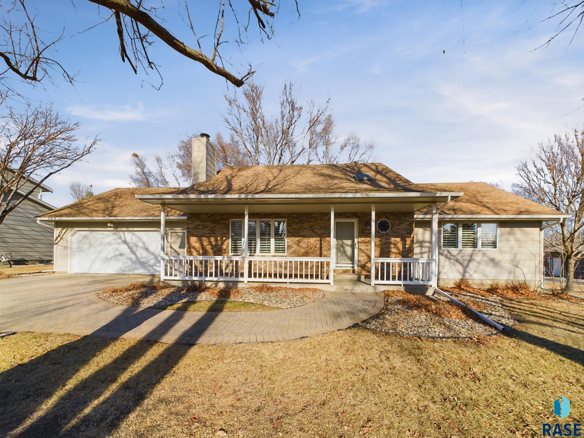 2904 E 52nd St Street, Sioux Falls, New Jersey image 1
