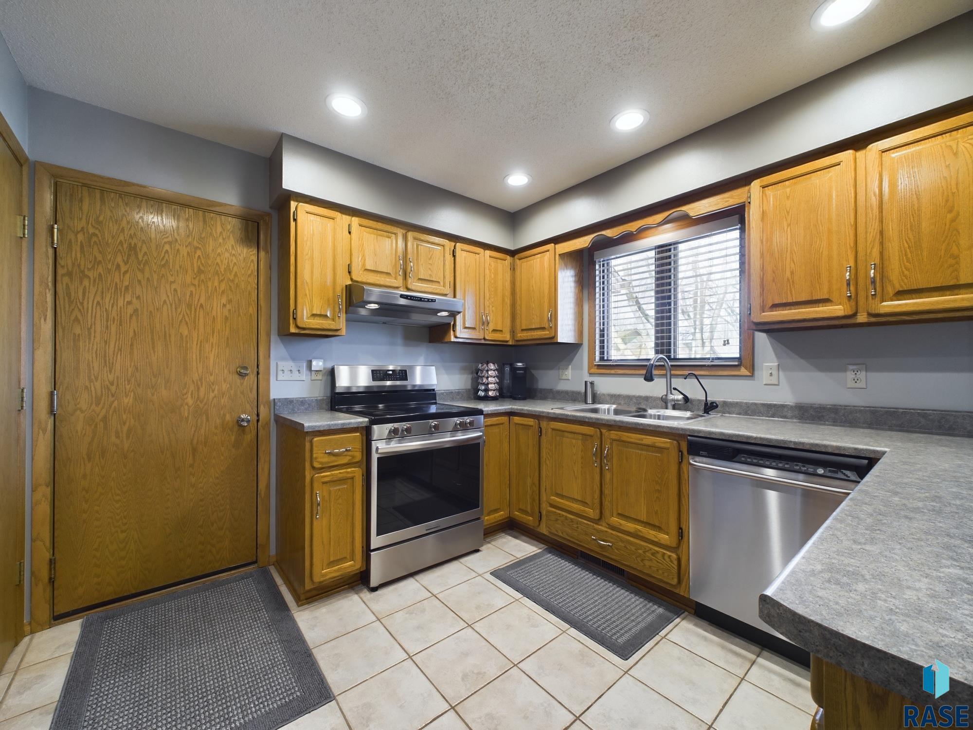 2904 E 52nd St Street, Sioux Falls, New Jersey image 13