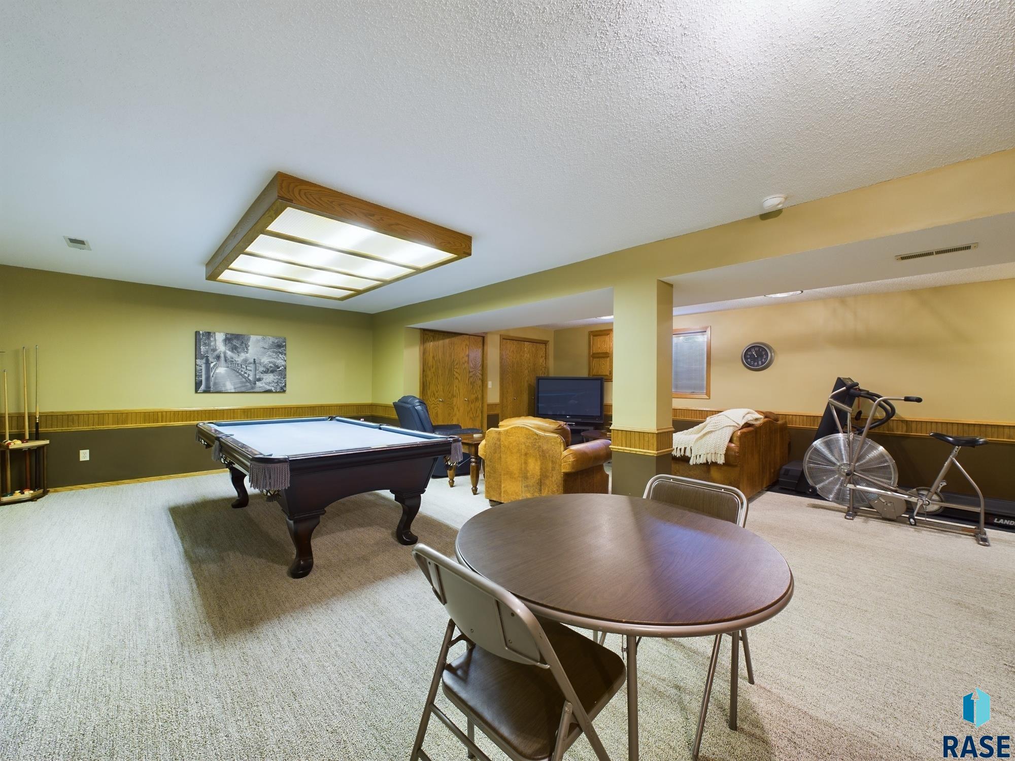 2904 E 52nd St Street, Sioux Falls, New Jersey image 34