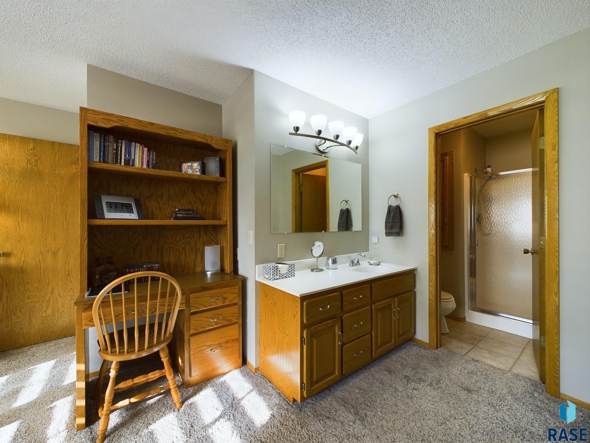 2904 E 52nd St Street, Sioux Falls, New Jersey image 27
