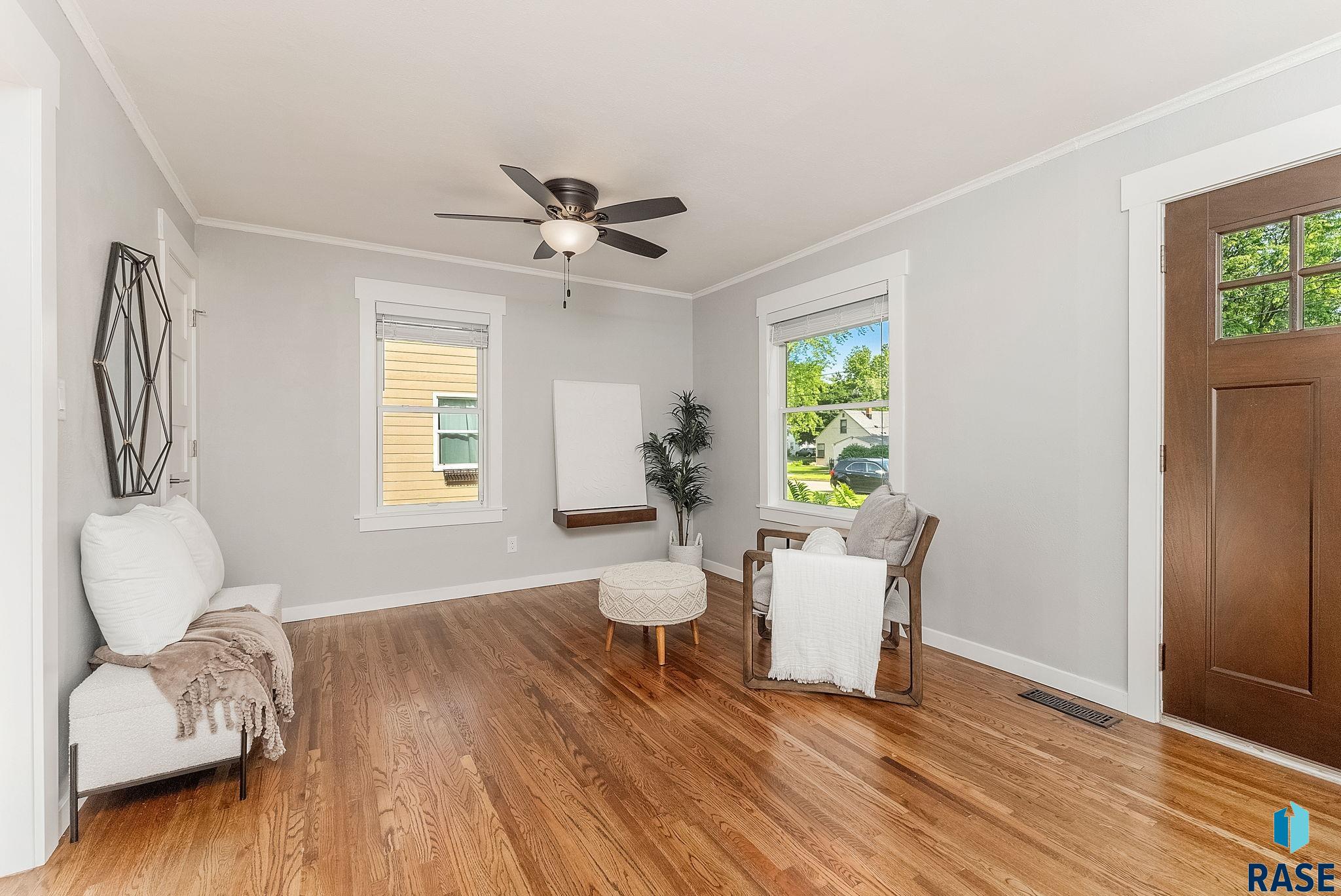 Sioux Falls, South Dakota 57105, United States, 3 Bedrooms Bedrooms, ,2 BathroomsBathrooms,Residential,Pending,153260