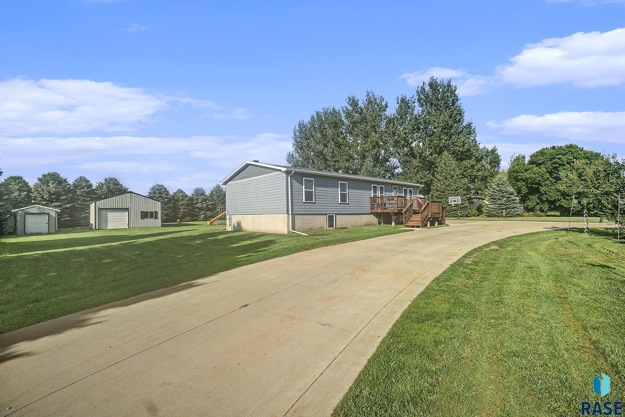 48196 Kim Cir Circle, Brandon, South Dakota image 2