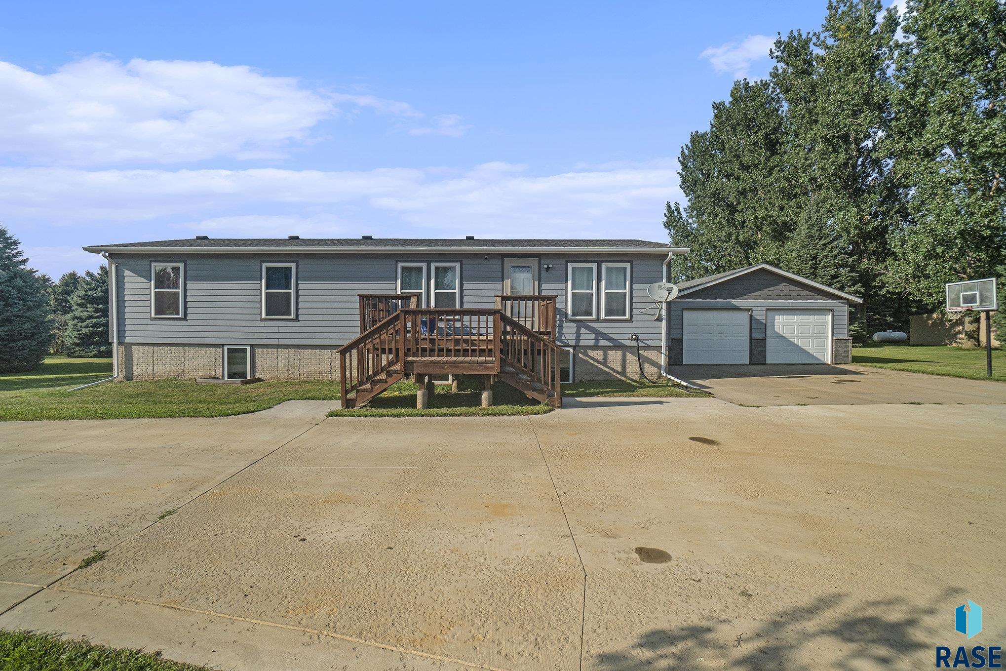 48196 Kim Cir Circle, Brandon, South Dakota image 4