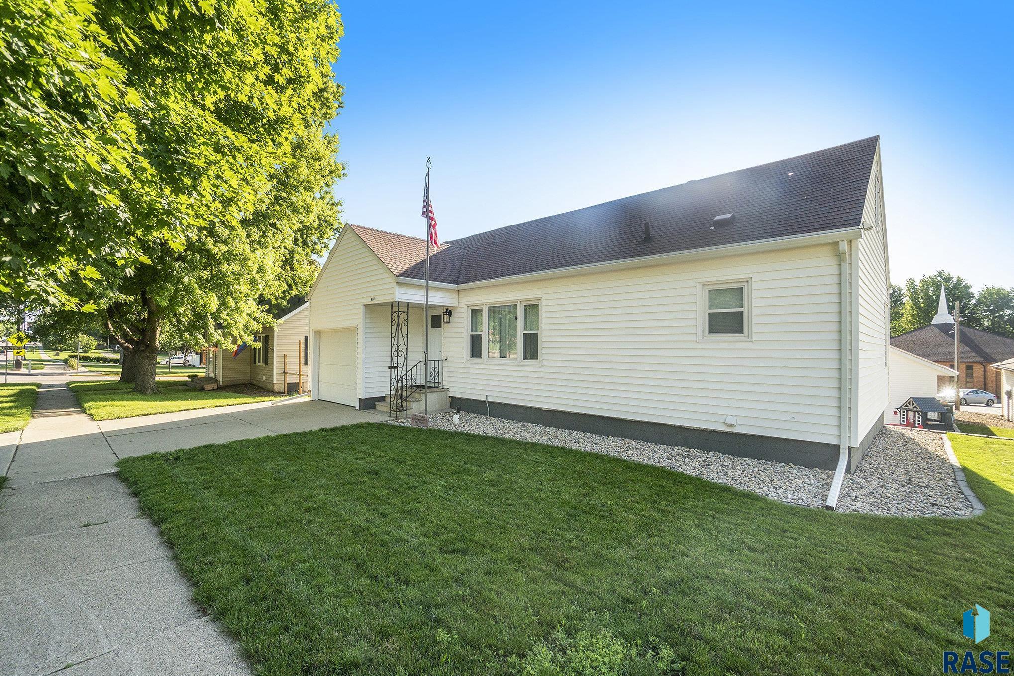 610 N Kniss Ave Avenue, Luverne, Minnesota image 3