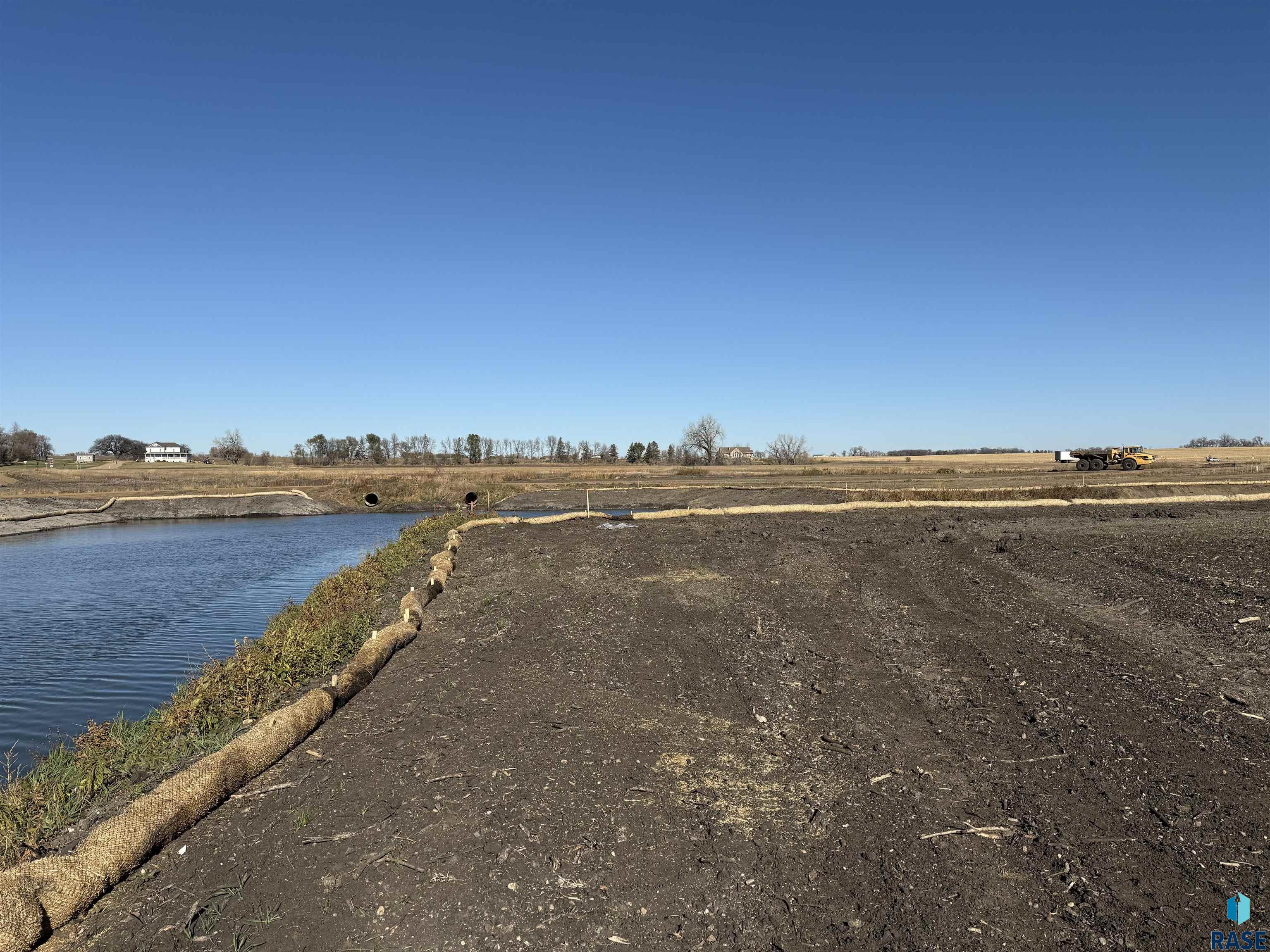 Crescent Ln Lane #LOT10, Madison, South Dakota image 3