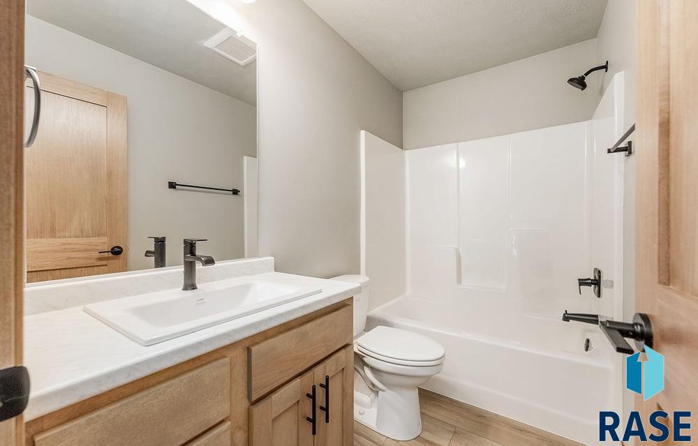 6825 W 5th St Street, Sioux Falls, New Jersey image 15