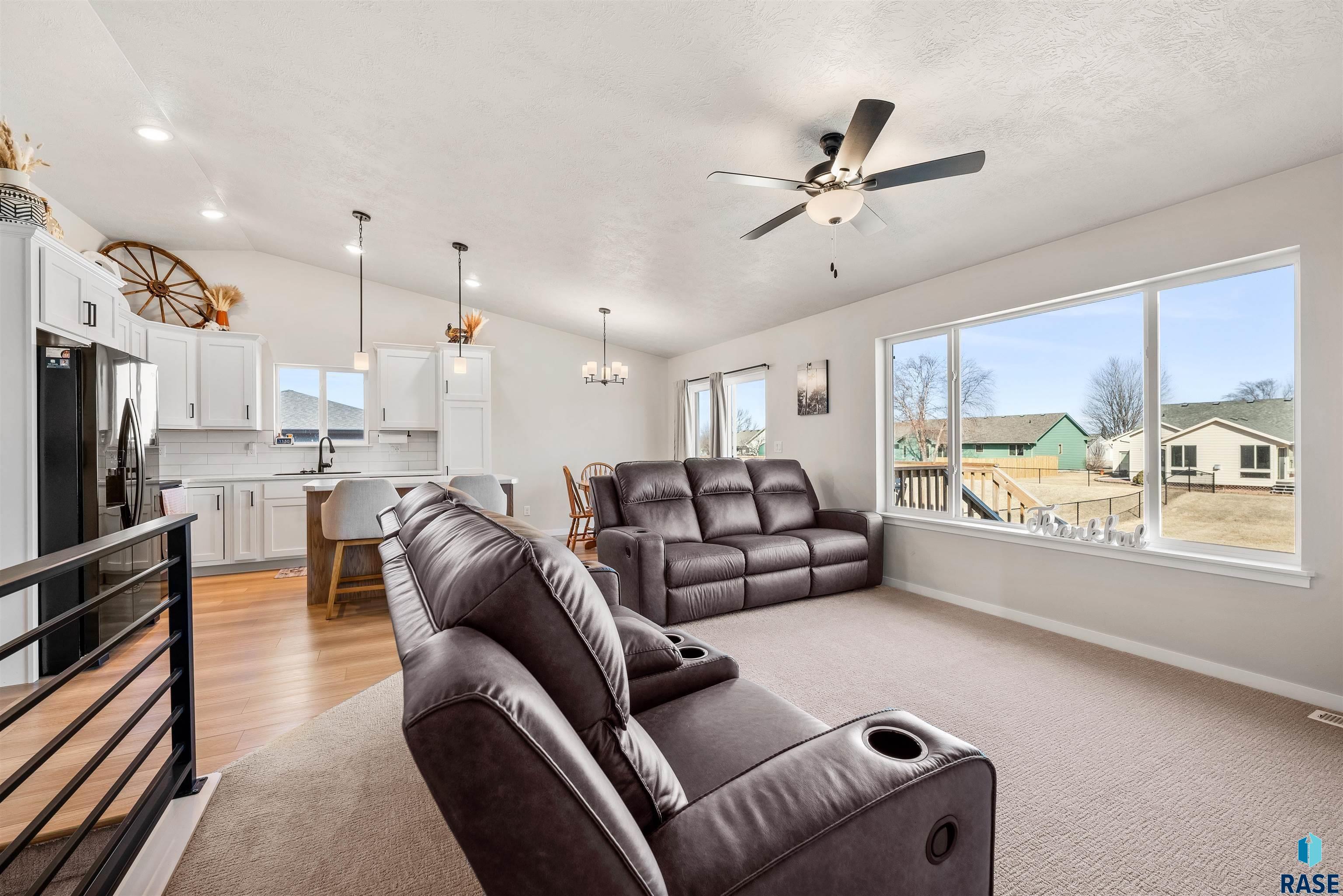 812 Sarah C Cir Circle, Garretson, New Jersey image 5