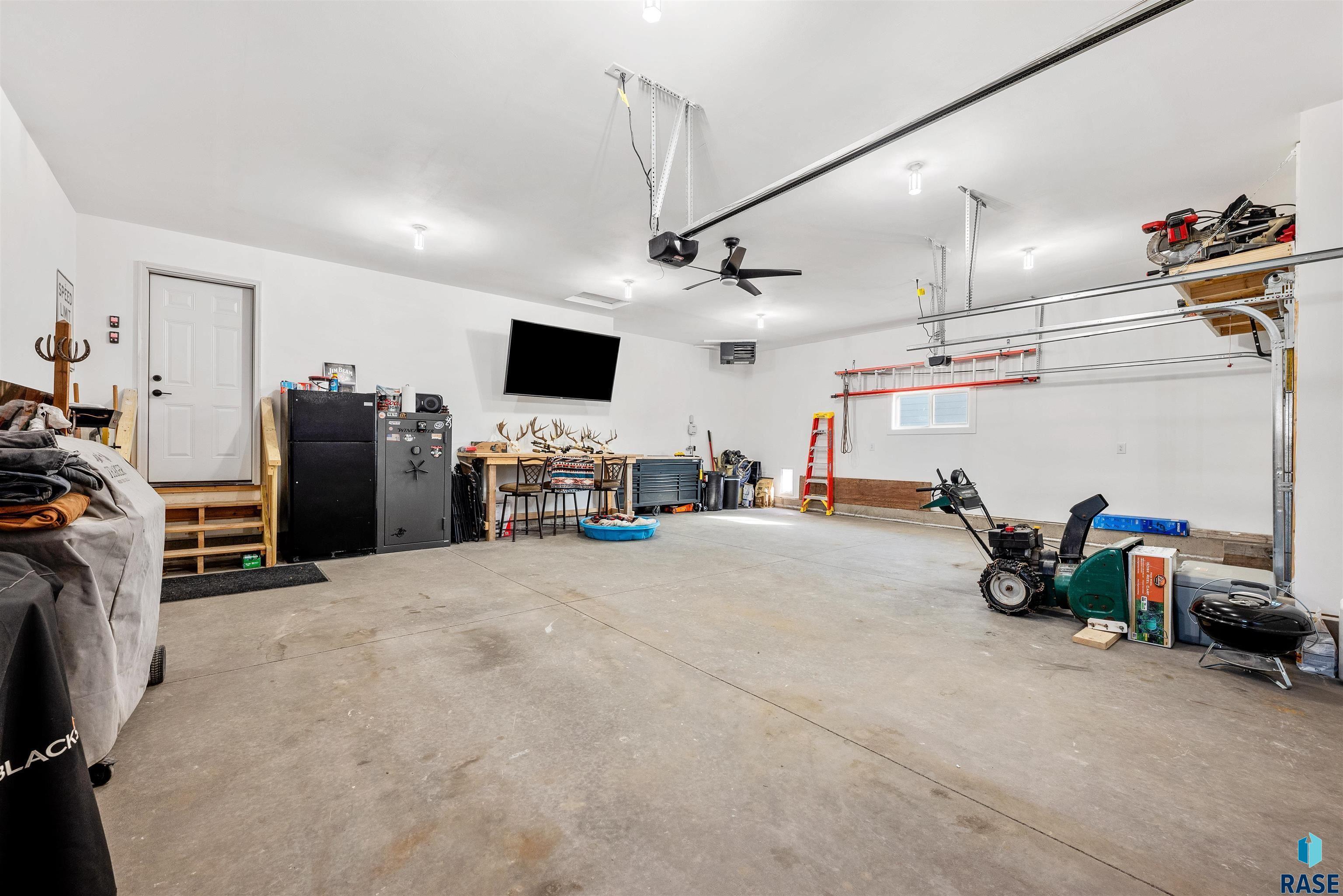 812 Sarah C Cir Circle, Garretson, New Jersey image 23