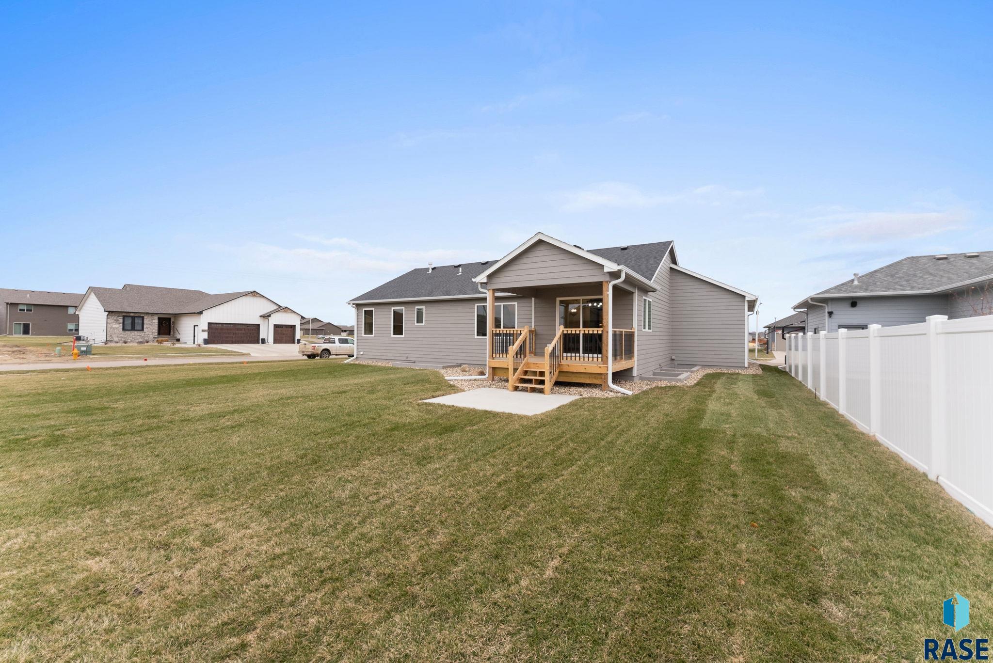 5301 E 63rd St Street, Sioux Falls, South Dakota image 3