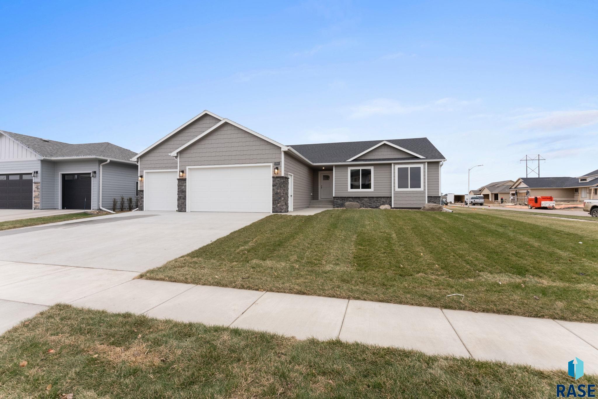 5301 E 63rd St Street, Sioux Falls, South Dakota image 42