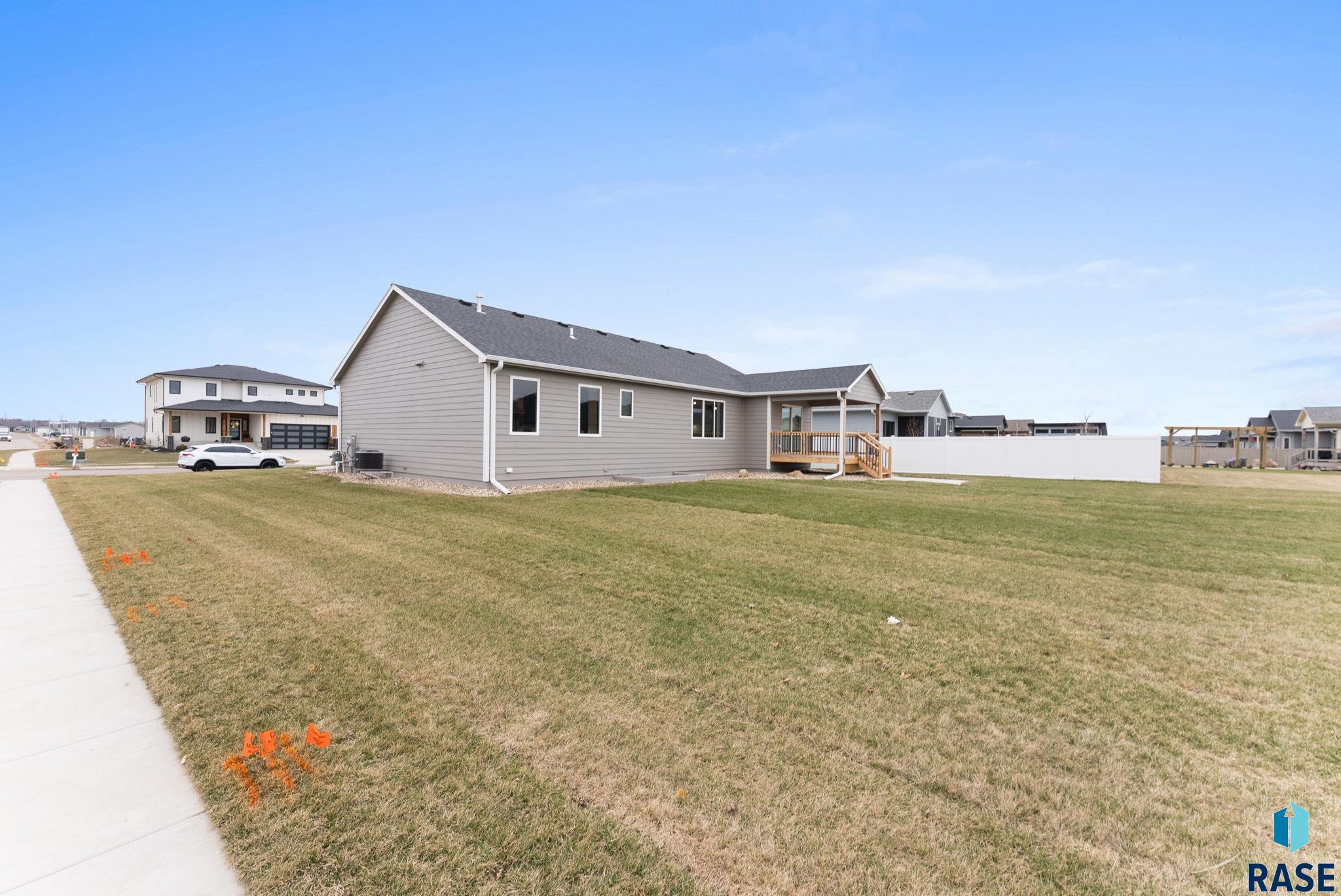 5301 E 63rd St Street, Sioux Falls, South Dakota image 41