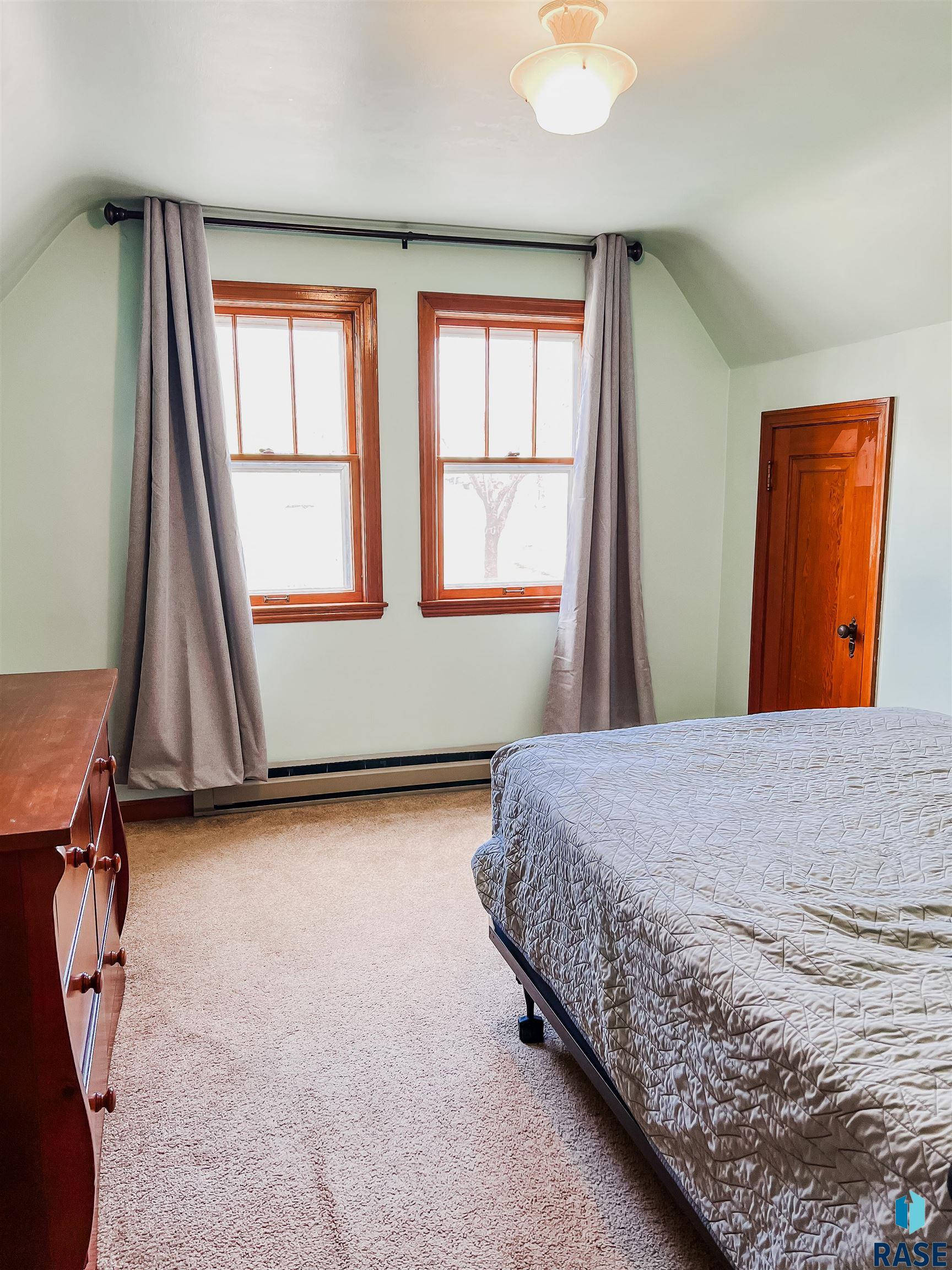 209 NE Park St Street, Luverne, Minnesota image 16