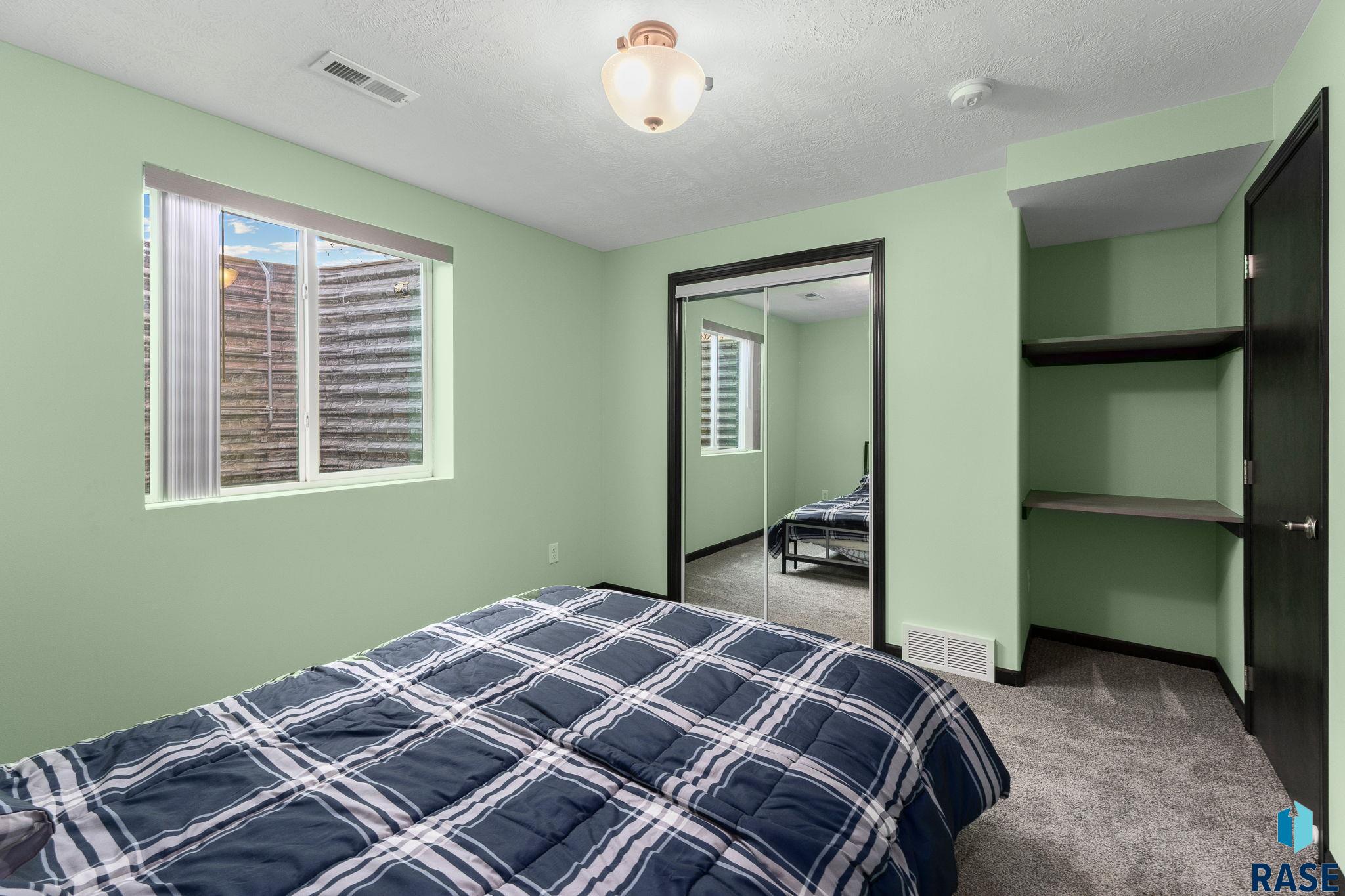 3816 S Pisidian Ave Avenue, Sioux Falls, South Dakota image 25