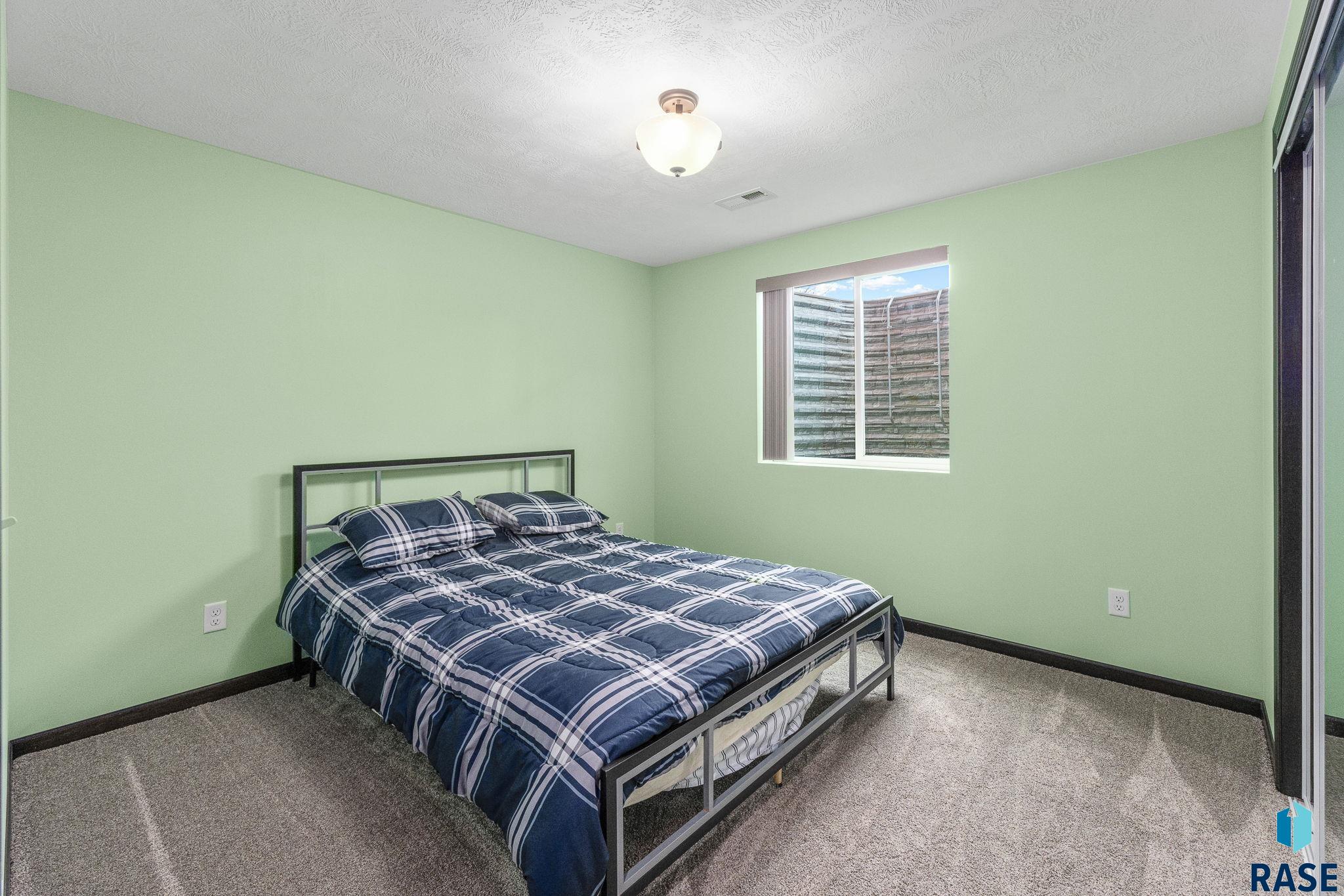 3816 S Pisidian Ave Avenue, Sioux Falls, South Dakota image 24