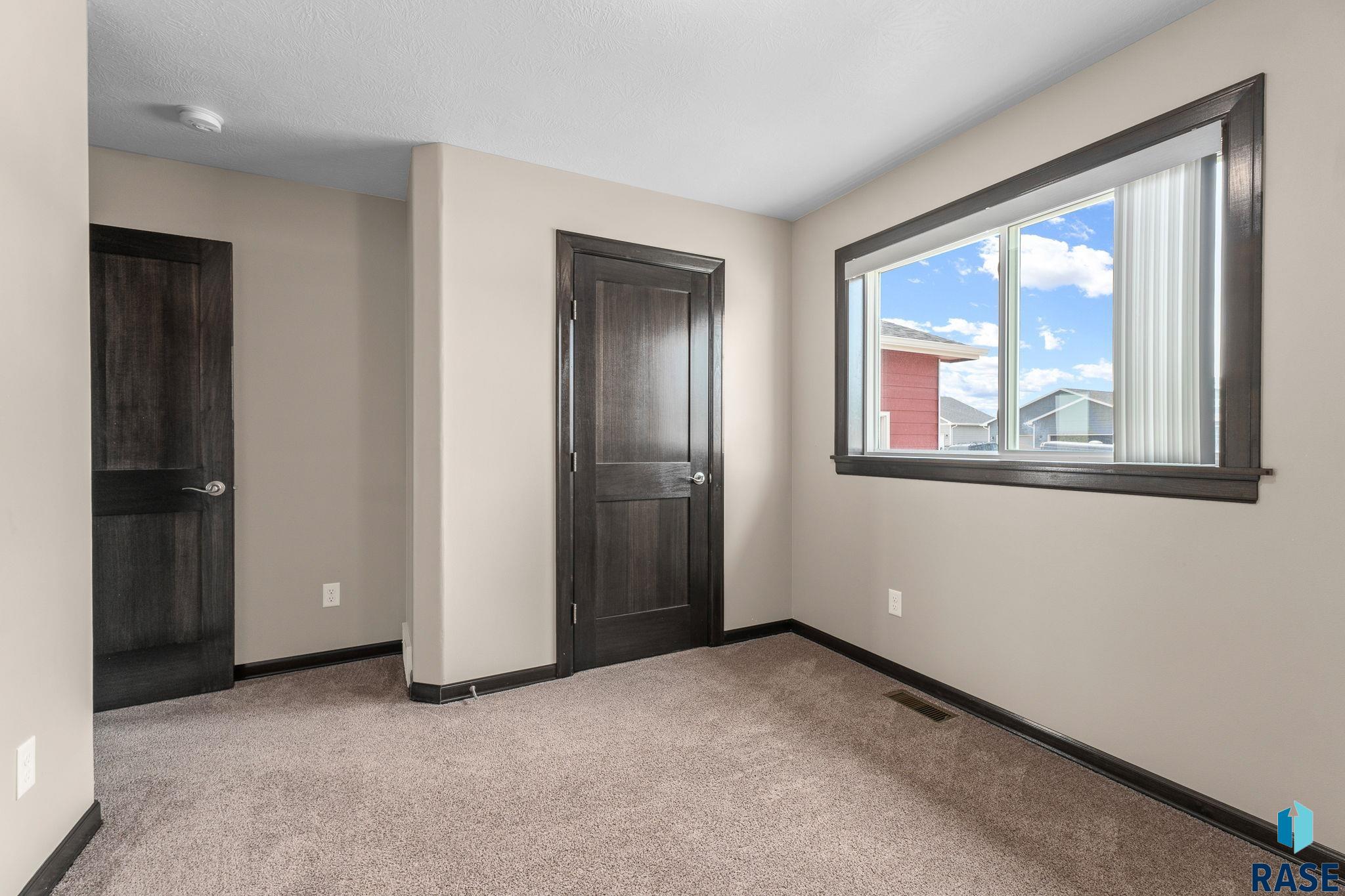 3816 S Pisidian Ave Avenue, Sioux Falls, South Dakota image 19