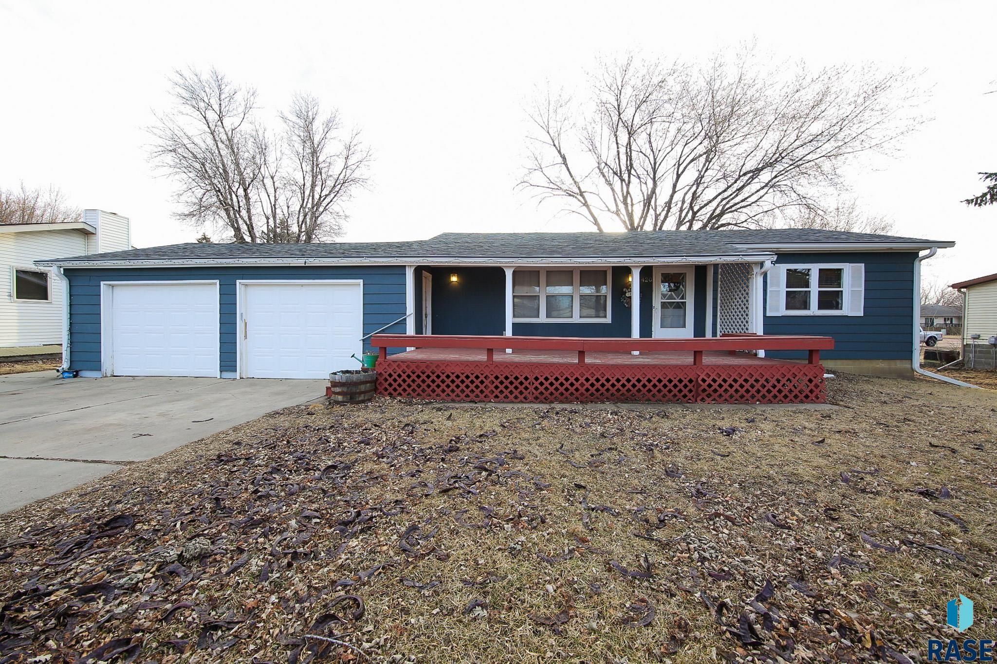 Tea, South Dakota 57064, United States, 4 Bedrooms Bedrooms, ,2 BathroomsBathrooms,Residential,Active,125104