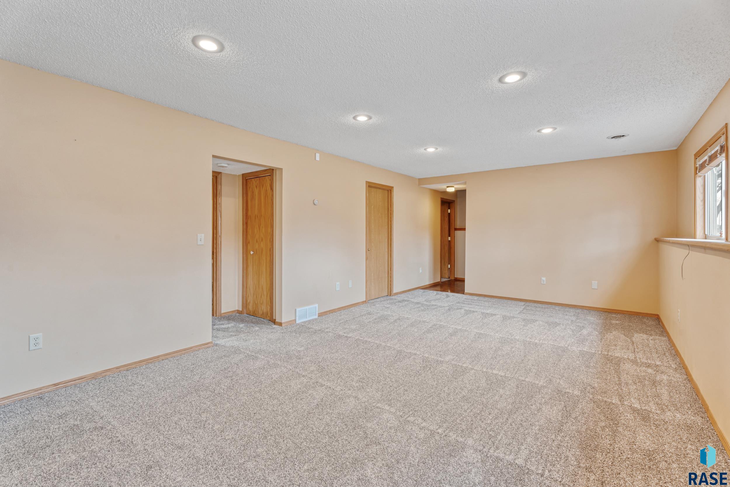 705 N Poplar Ave Avenue, Tea, South Dakota image 18