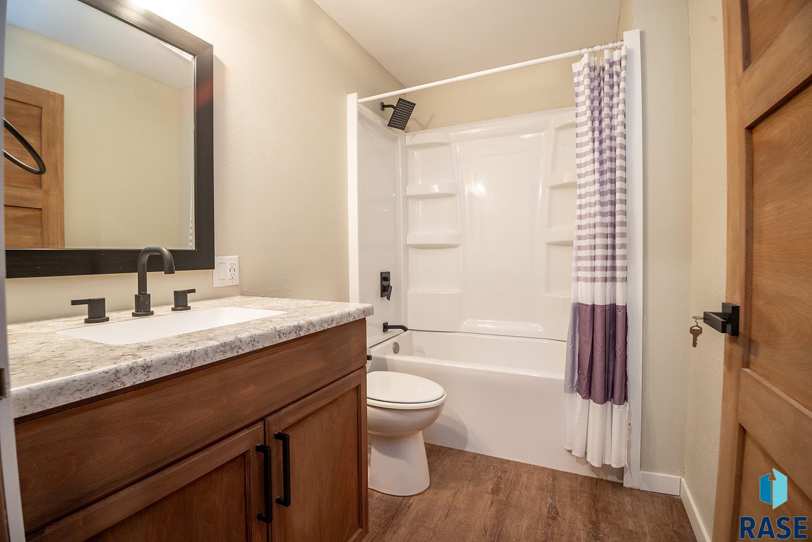105 W Kluckholm St Street, Montrose, New Jersey image 6