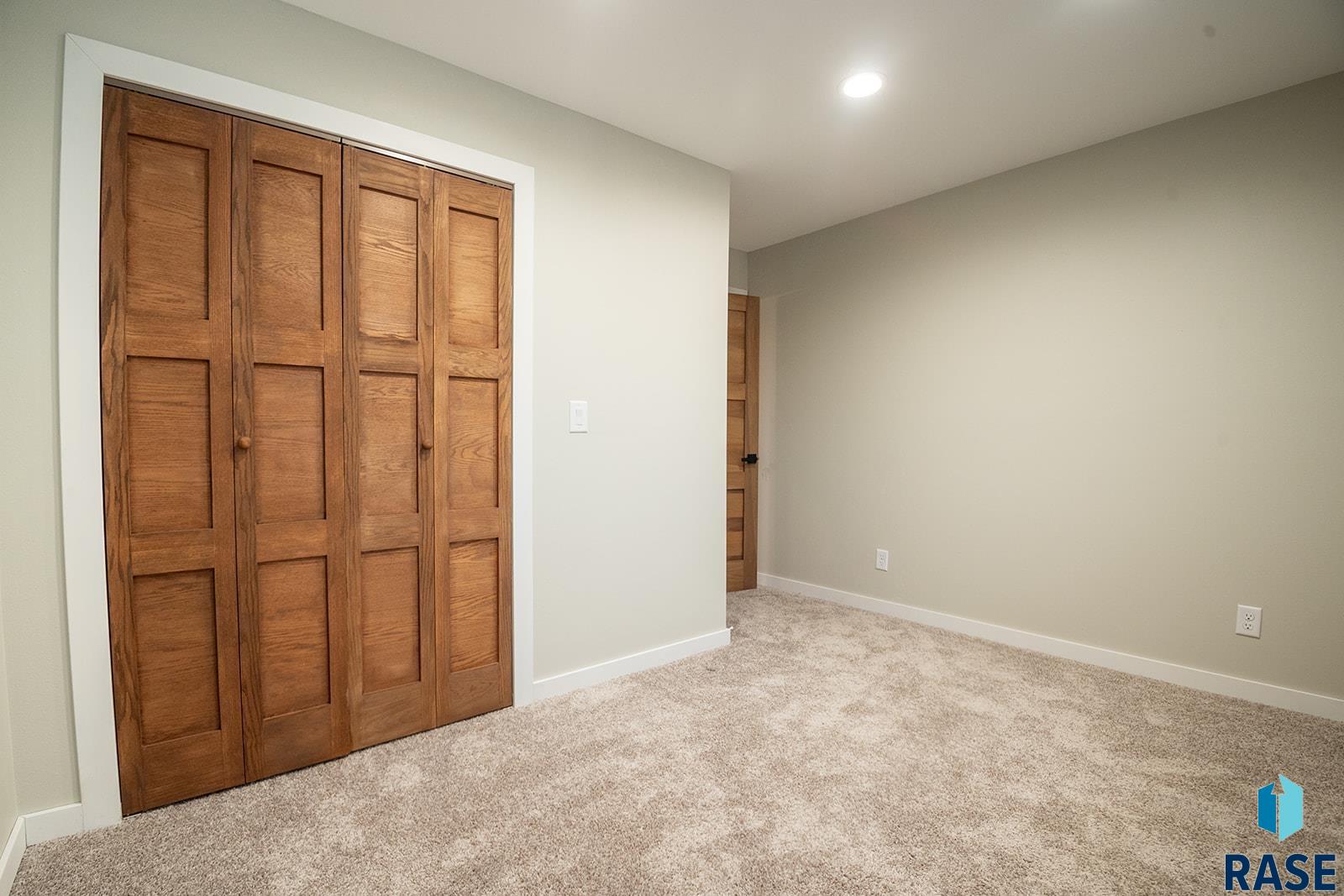 105 W Kluckholm St Street, Montrose, New Jersey image 8