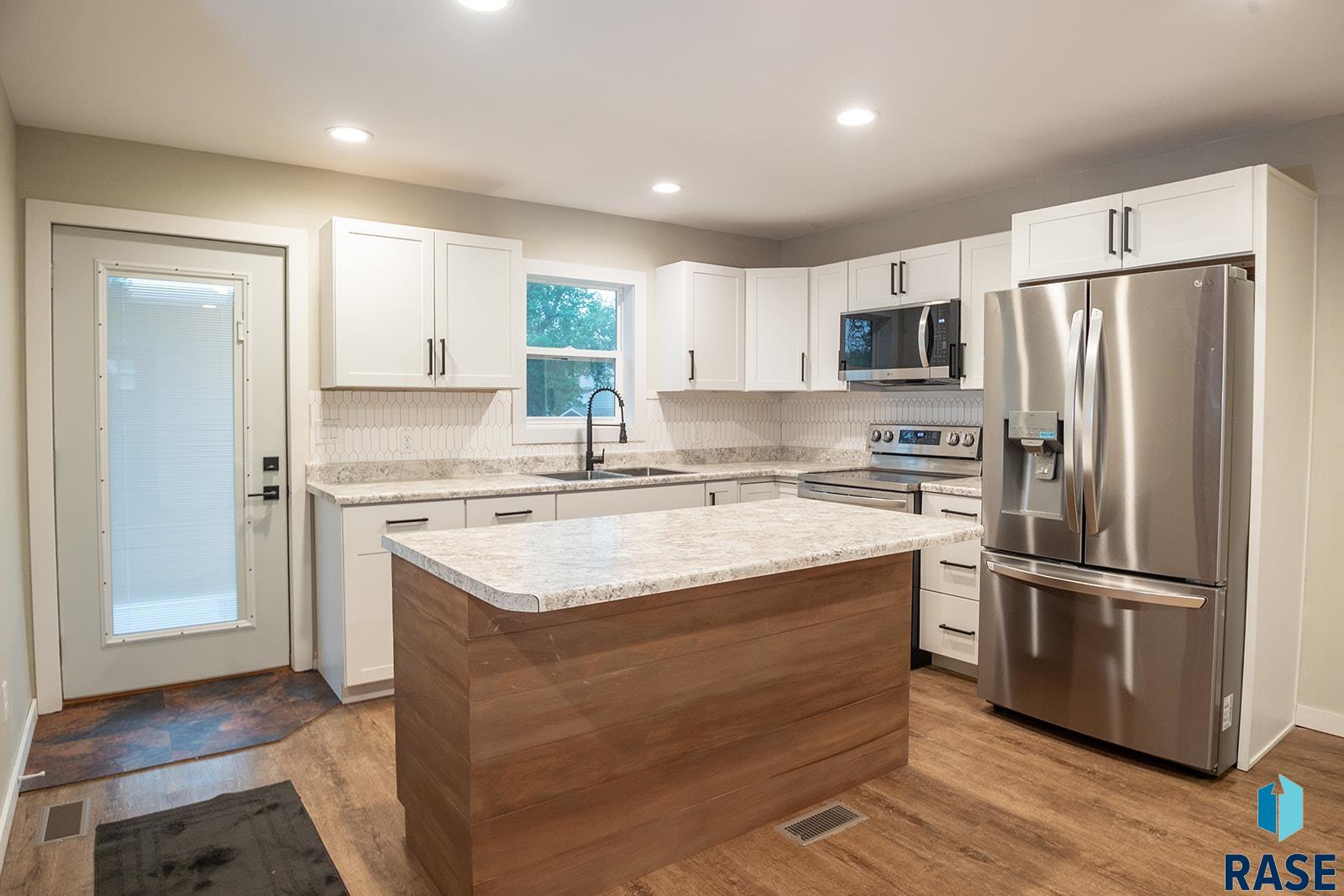105 W Kluckholm St Street, Montrose, New Jersey image 12