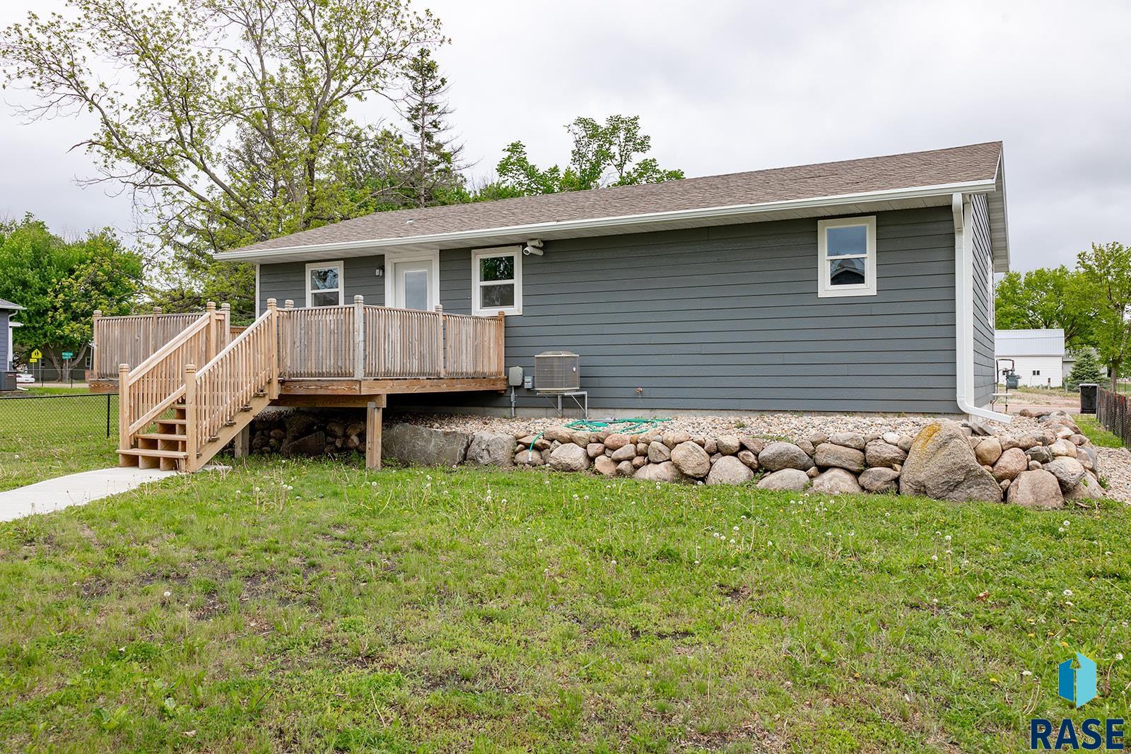 105 W Kluckholm St Street, Montrose, New Jersey image 20