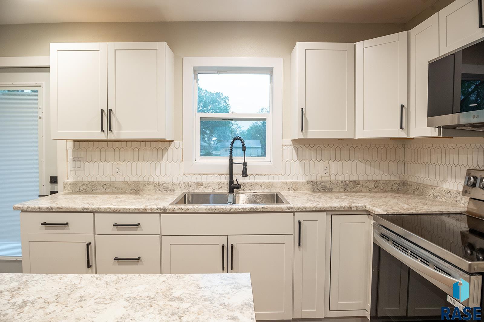 105 W Kluckholm St Street, Montrose, New Jersey image 16