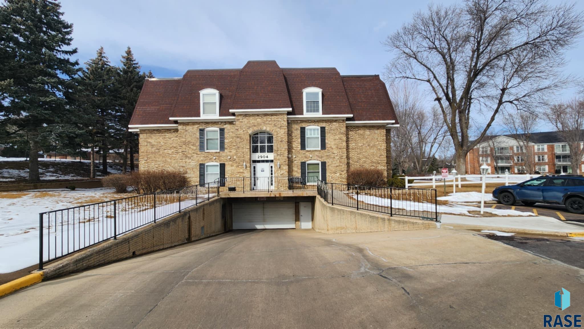 Sioux Falls, South Dakota 57105, United States, ,1 BathroomBathrooms,Residential,Contingent,77153