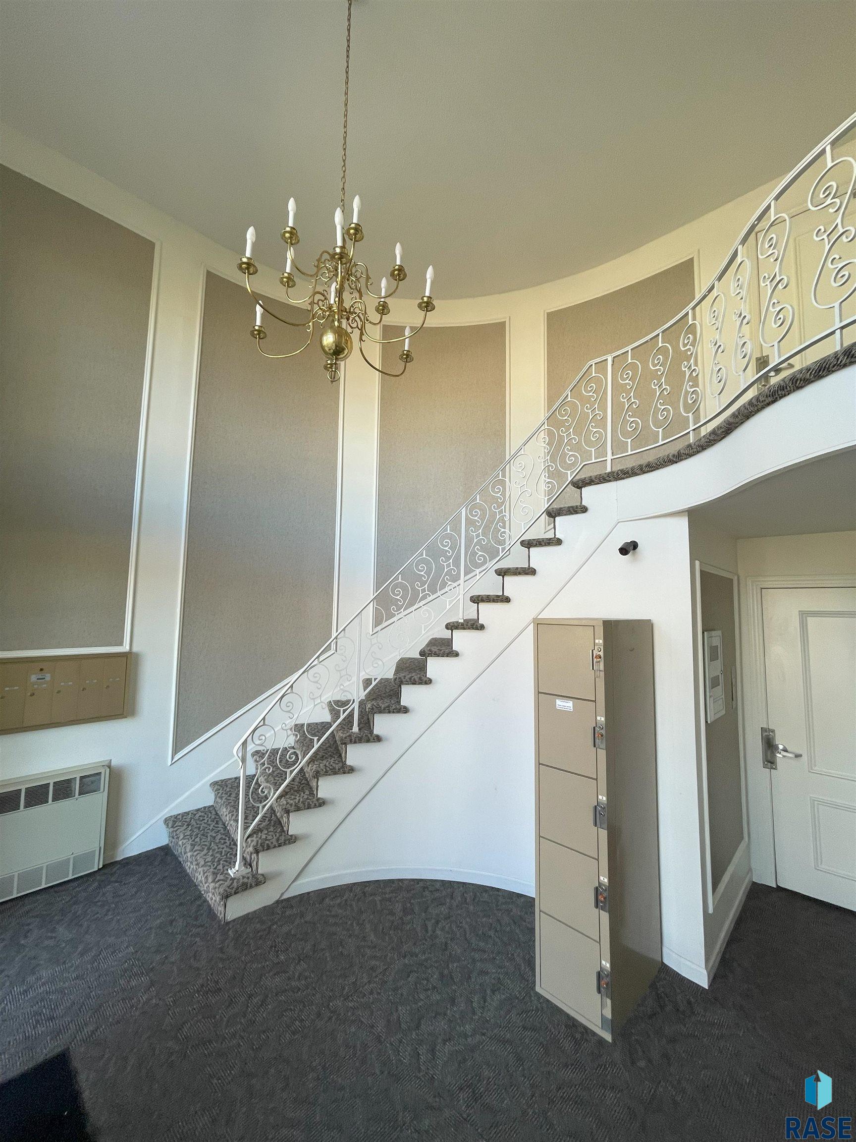 Sioux Falls, South Dakota 57105, United States, ,1 BathroomBathrooms,Residential,Contingent,77153