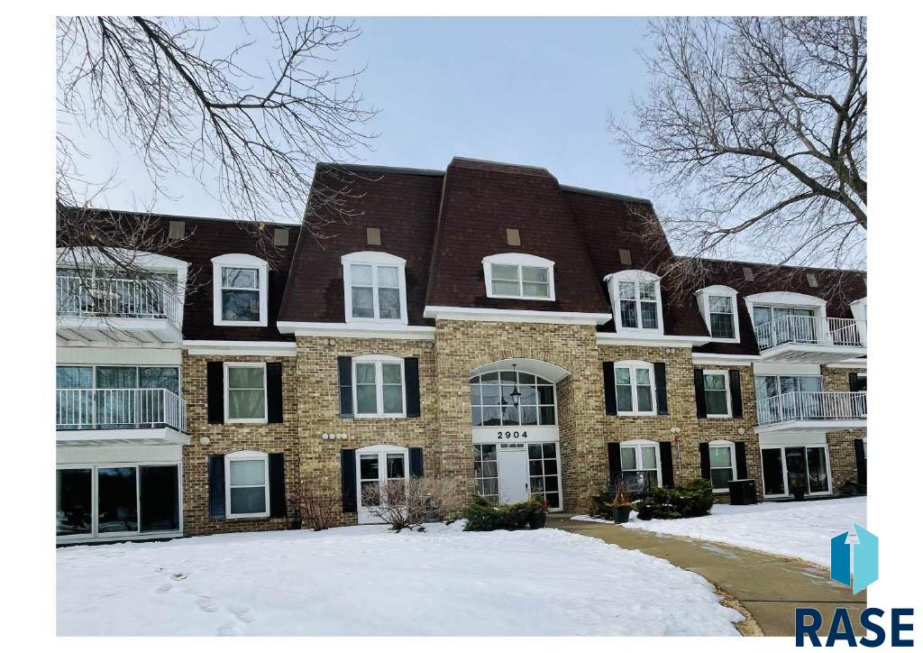 Sioux Falls, South Dakota 57105, United States, ,1 BathroomBathrooms,Residential,Contingent,77153