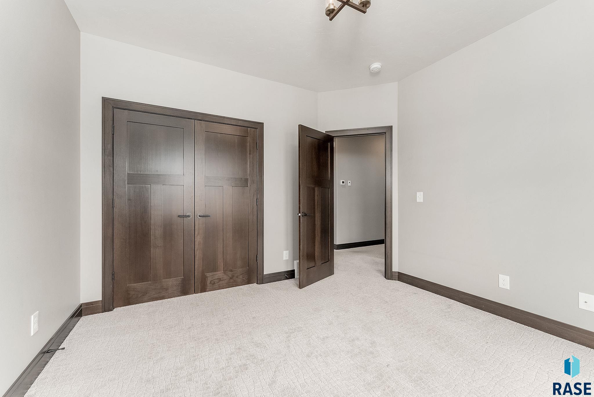 7101 E Sierra Trl Trail, Sioux Falls, New Jersey image 29