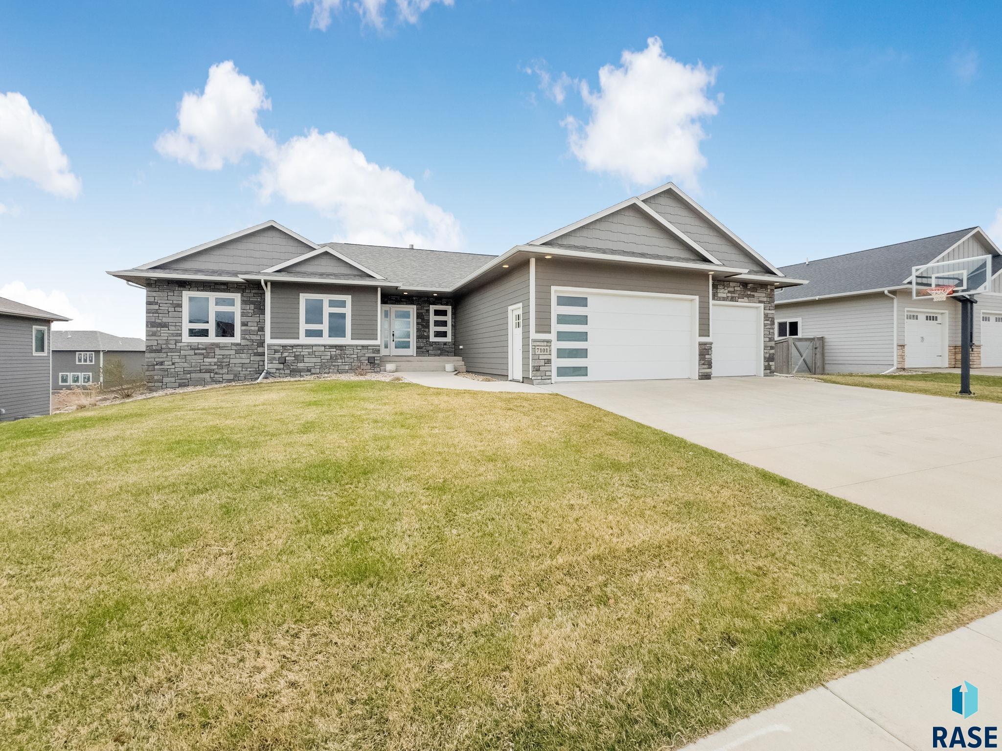 7101 E Sierra Trl Trail, Sioux Falls, New Jersey image 1
