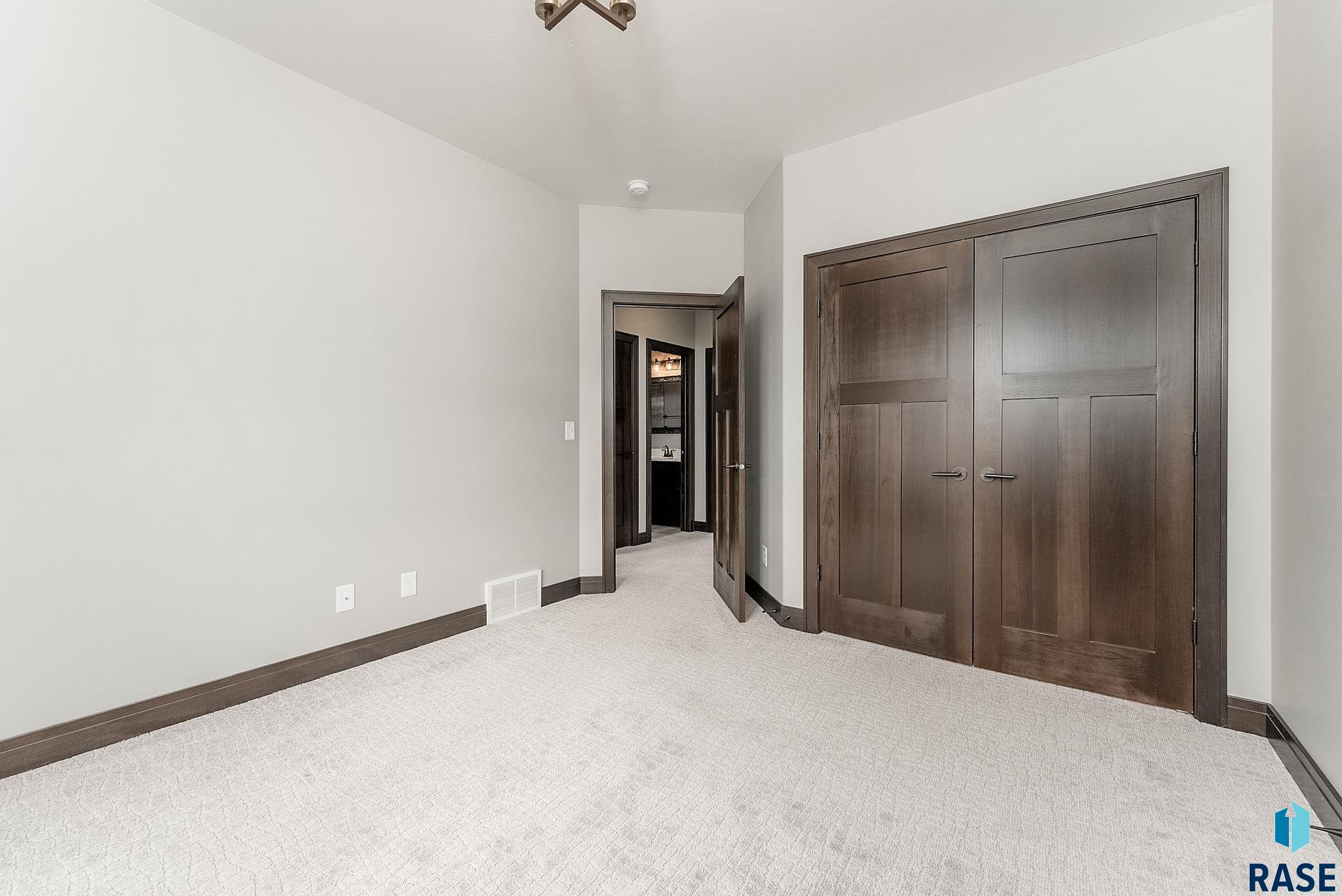 7101 E Sierra Trl Trail, Sioux Falls, New Jersey image 27