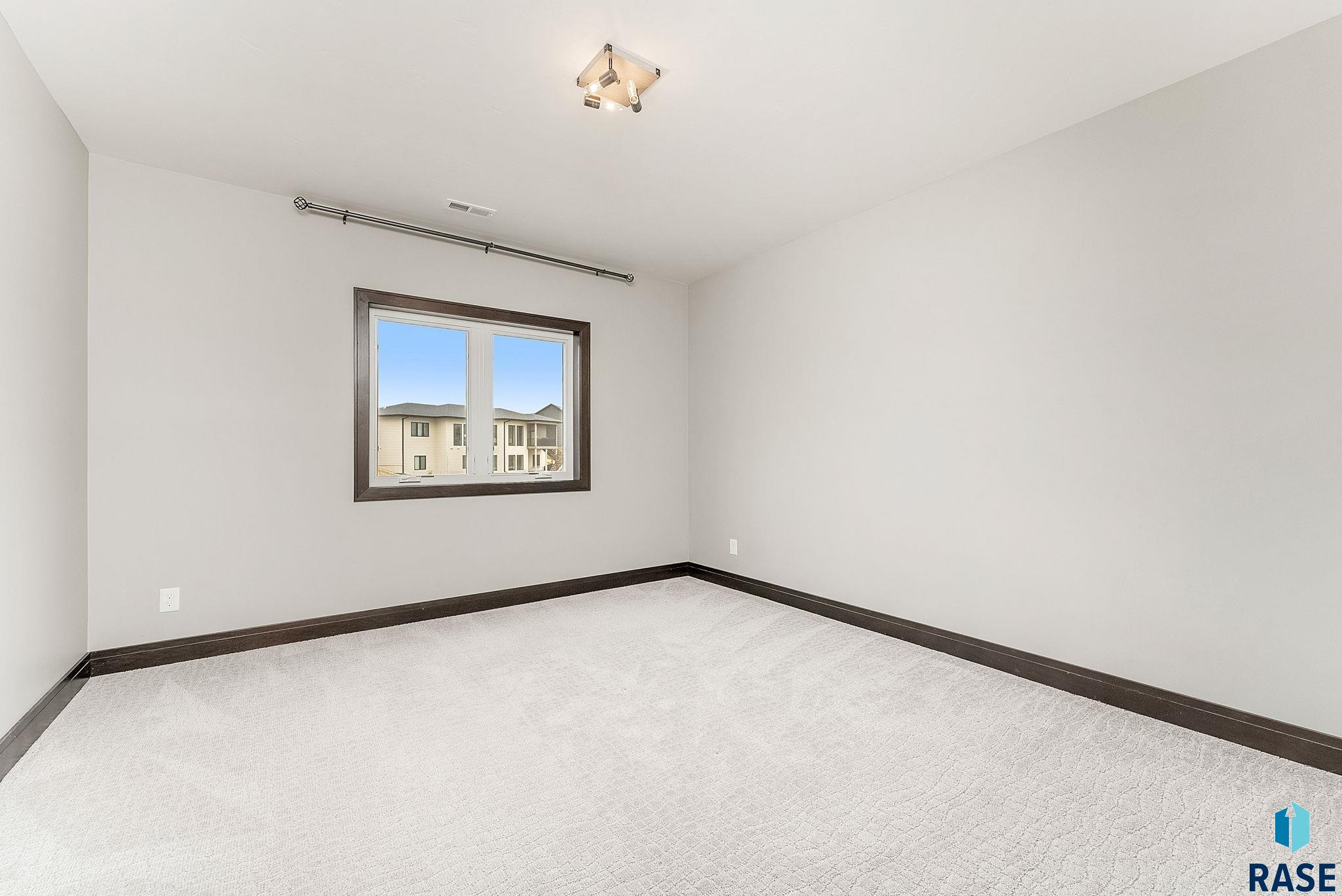 7101 E Sierra Trl Trail, Sioux Falls, New Jersey image 44